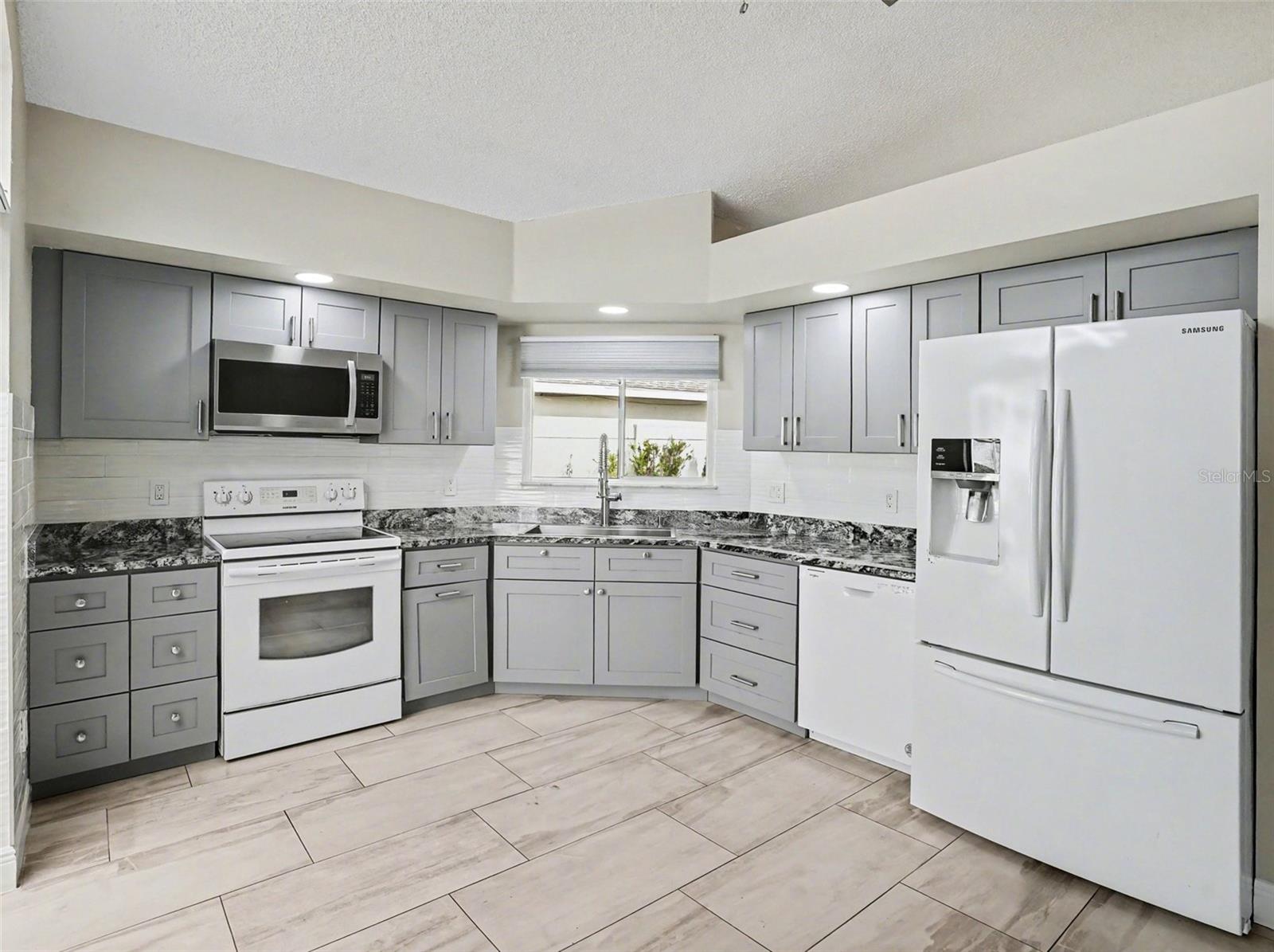 14564 HUNTINGFIELD DR, ORLANDO, FL, 32824