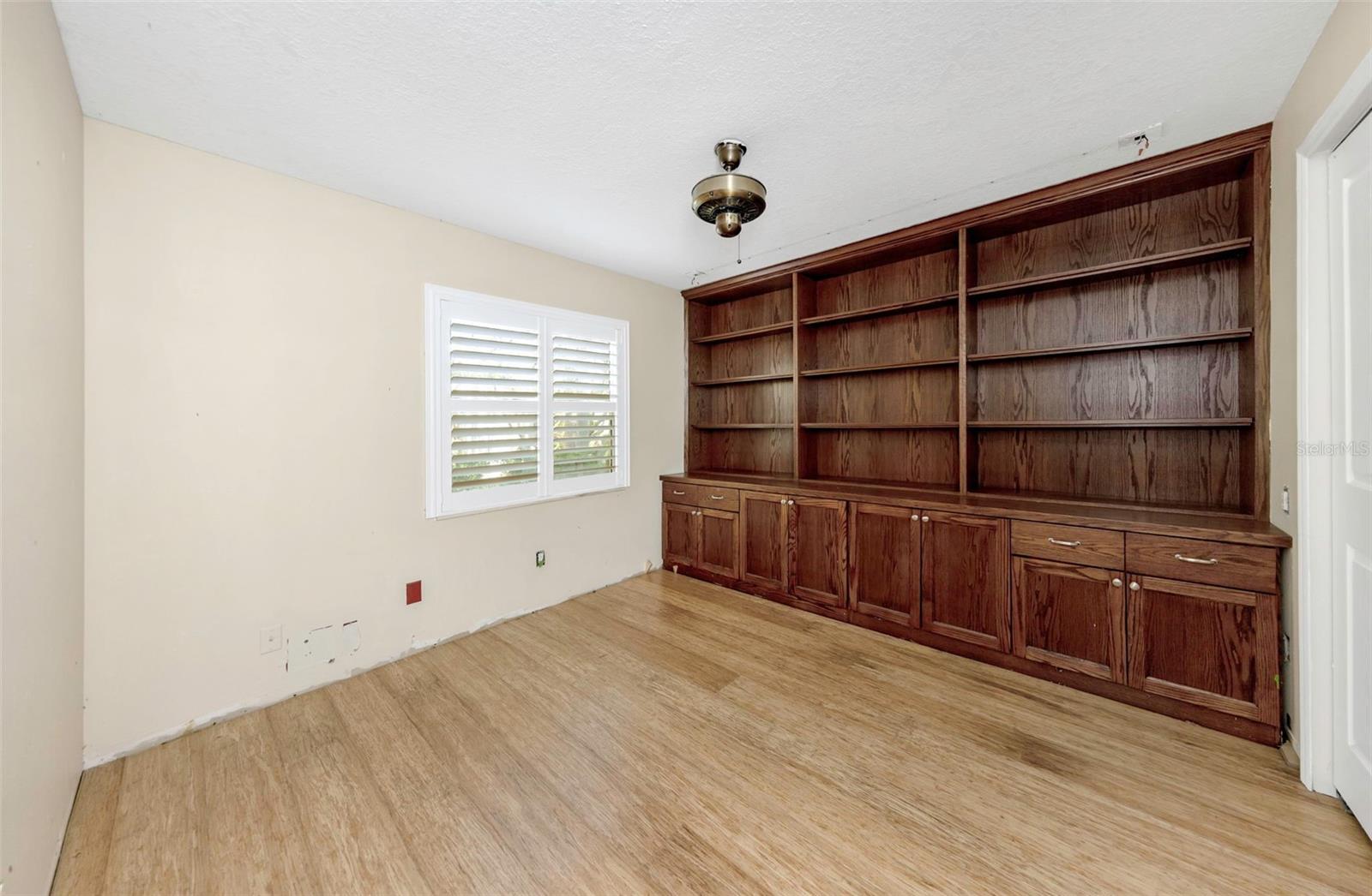 4101 WINDTREE DR, TAMPA, FL, 33624