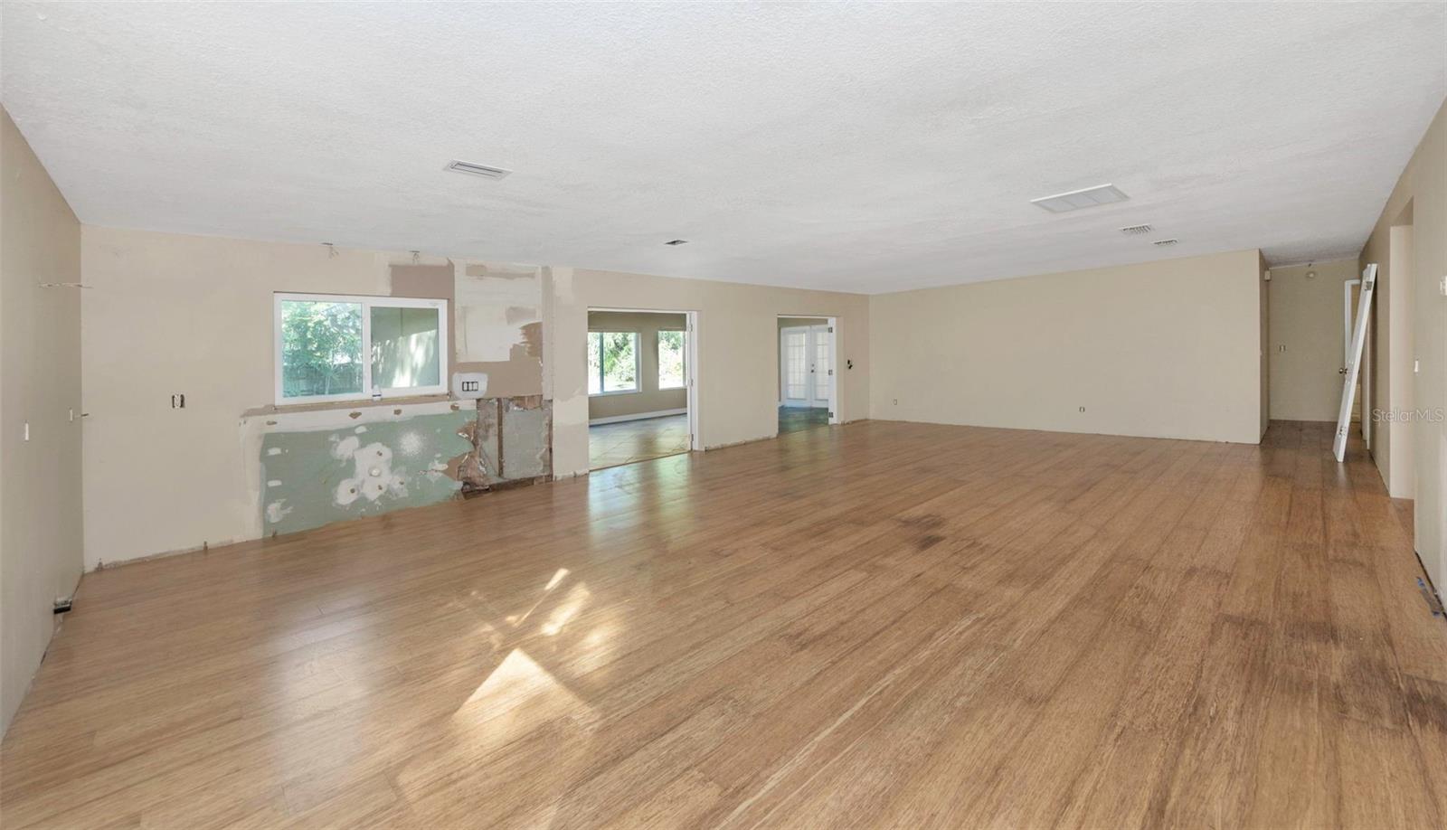 4101 WINDTREE DR, TAMPA, FL, 33624