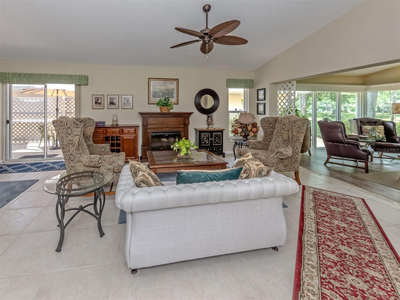 525 CLUBSIDE CIRCLE CIR #53, VENICE, FL, 34293