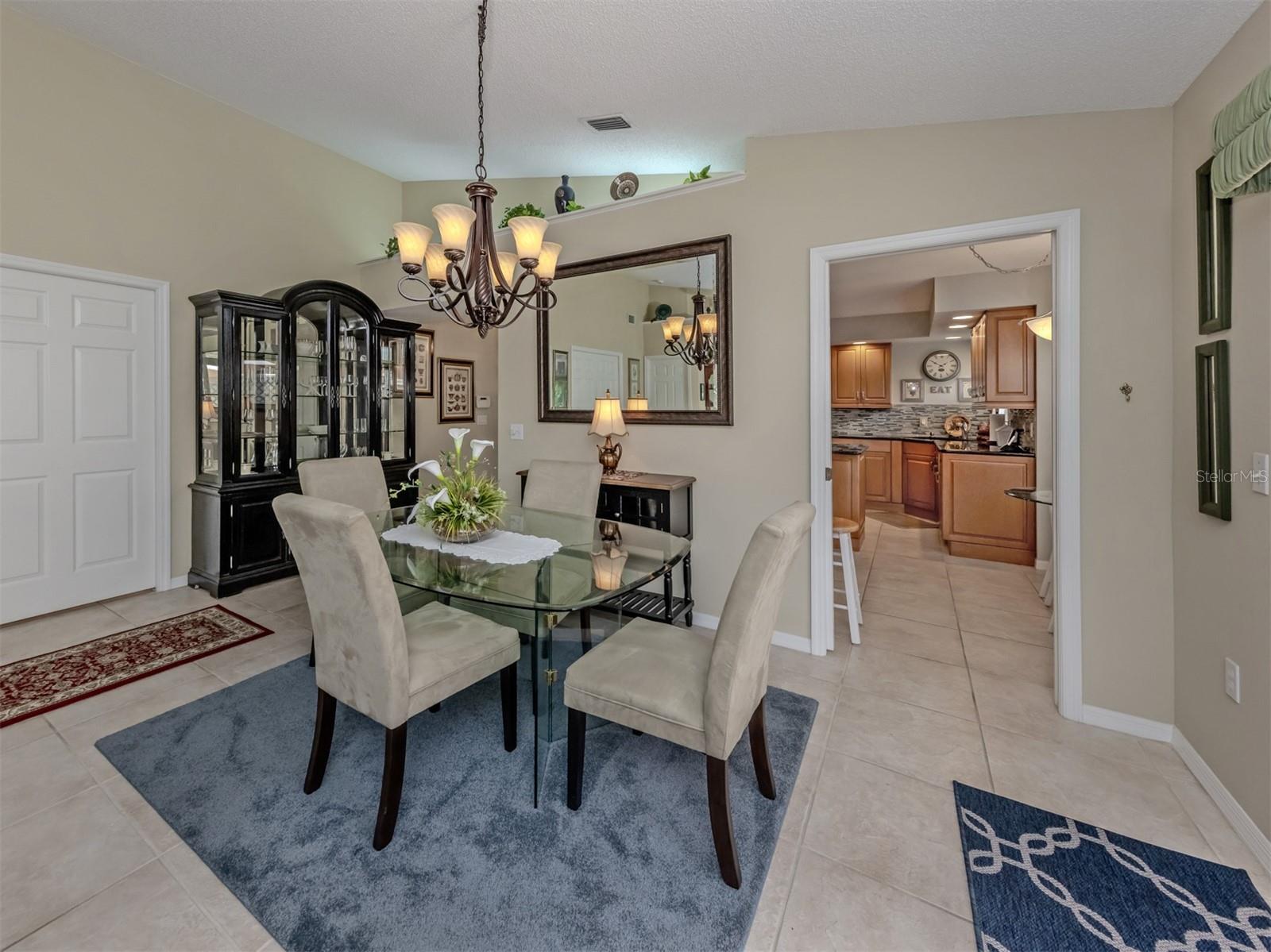 525 CLUBSIDE CIRCLE CIR #53, VENICE, FL, 34293