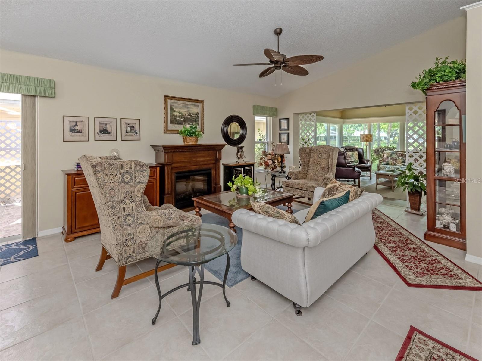 525 CLUBSIDE CIRCLE CIR #53, VENICE, FL, 34293