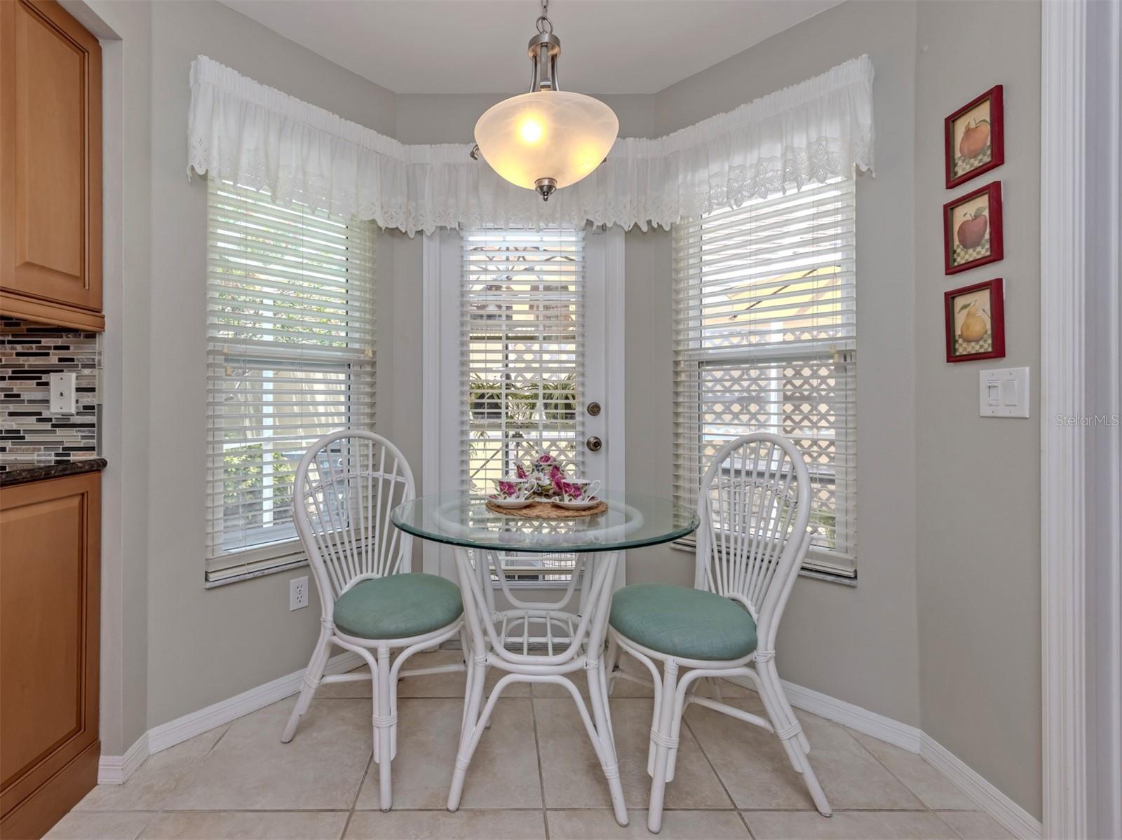 525 CLUBSIDE CIRCLE CIR #53, VENICE, FL, 34293