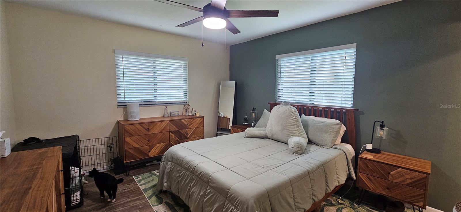 1823 SE 15TH ST, CAPE CORAL, FL, 33990