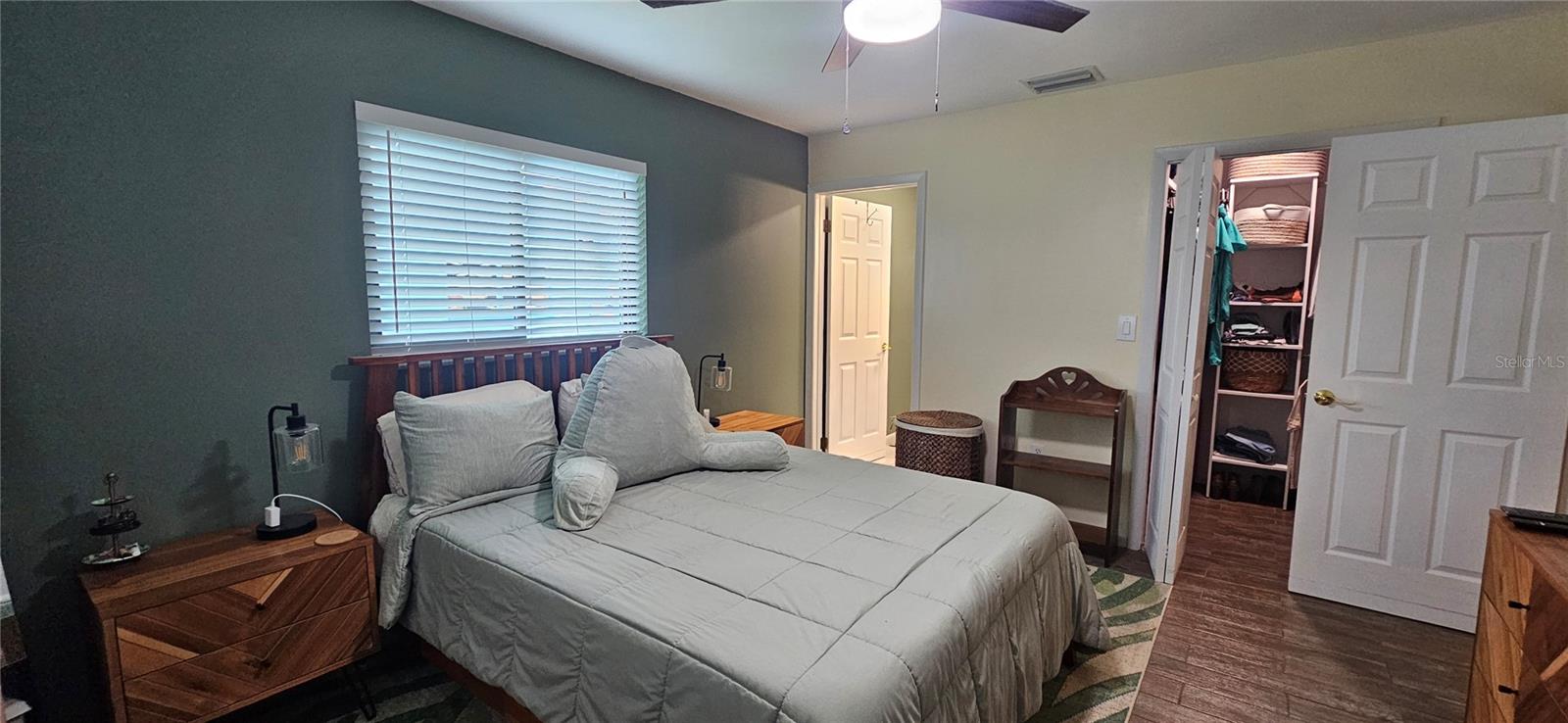 1823 SE 15TH ST, CAPE CORAL, FL, 33990