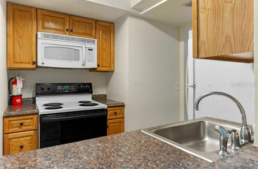 118 HARDIN PL #B, EDGEWATER, FL, 32132