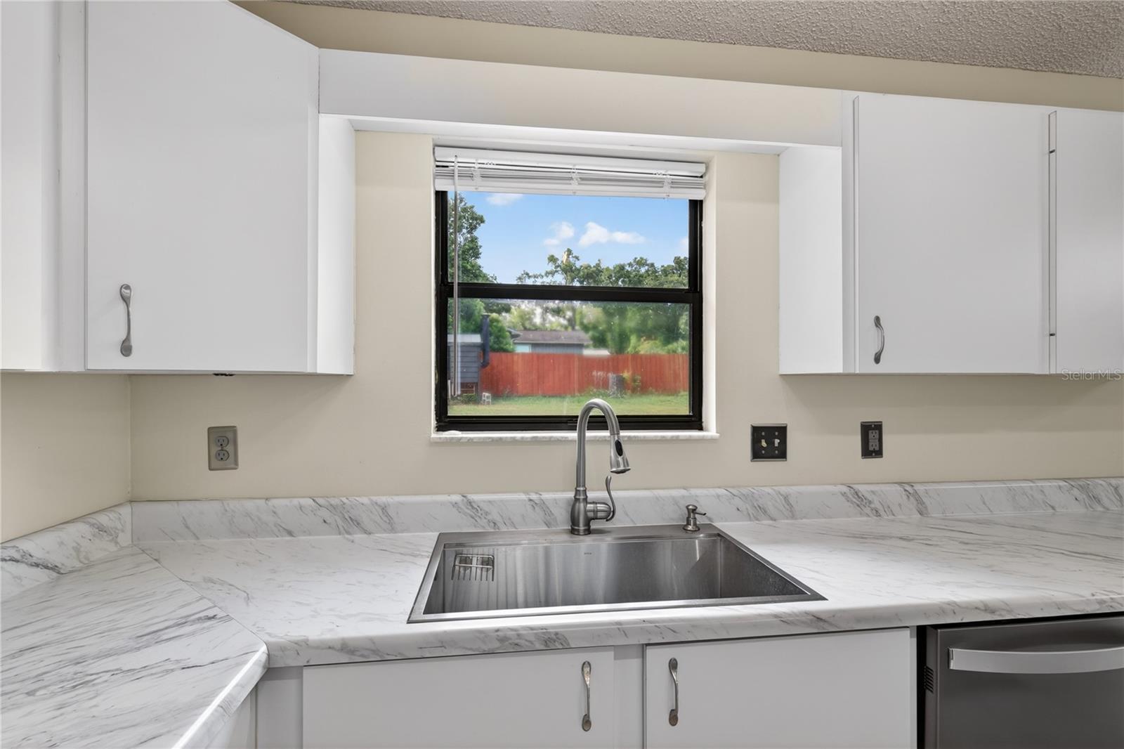 25302 GLEN EAGLES ST, SORRENTO, FL, 32776