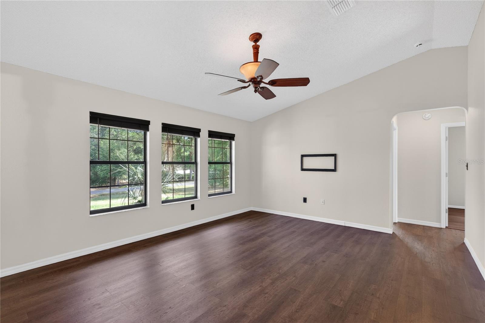 25302 GLEN EAGLES ST, SORRENTO, FL, 32776