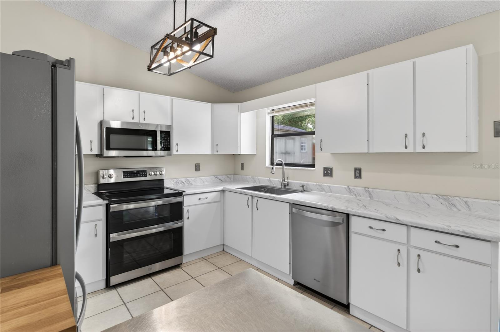 25302 GLEN EAGLES ST, SORRENTO, FL, 32776