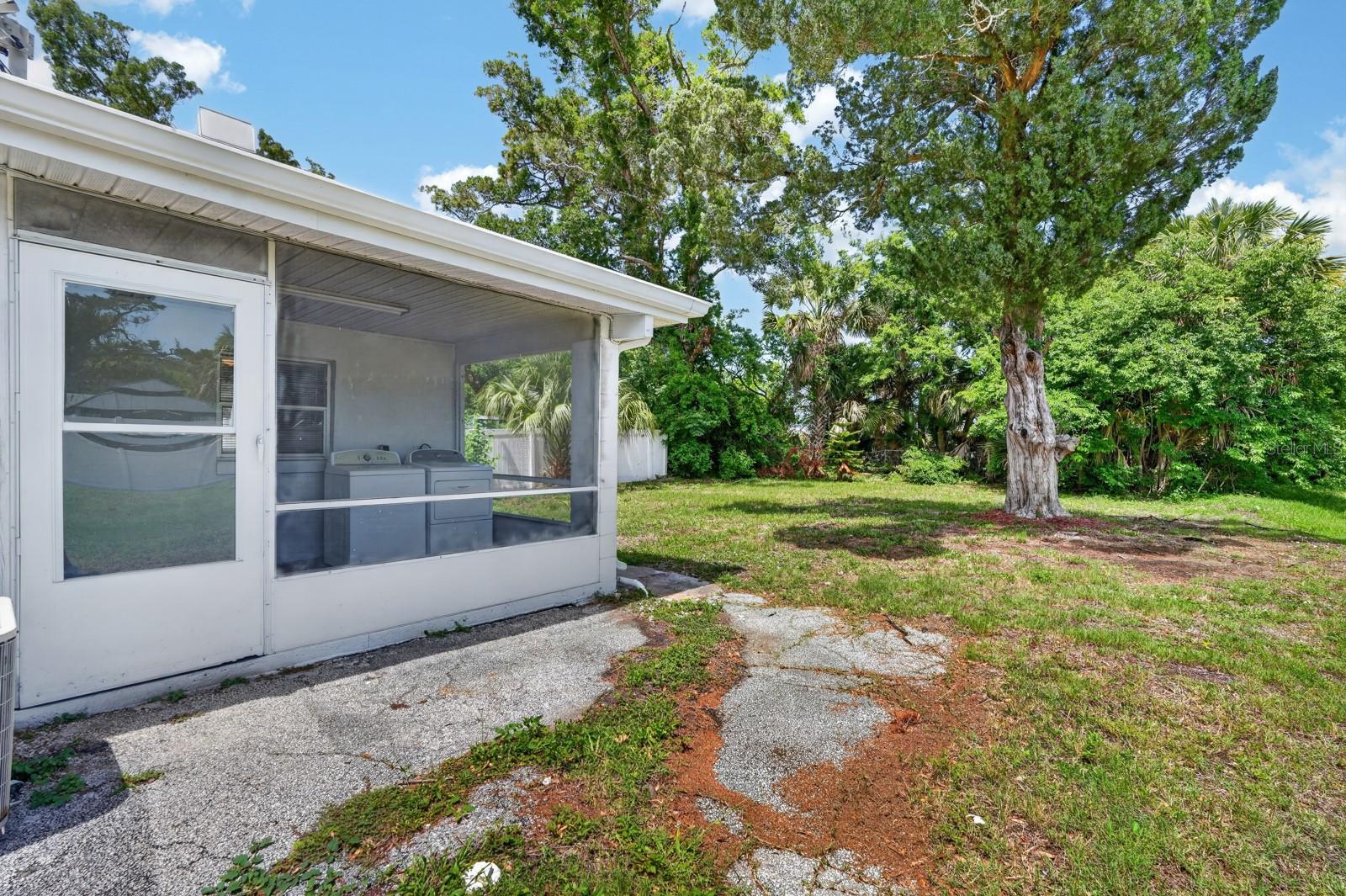 2425 ANASTASIA DR, SOUTH DAYTONA, FL, 32119