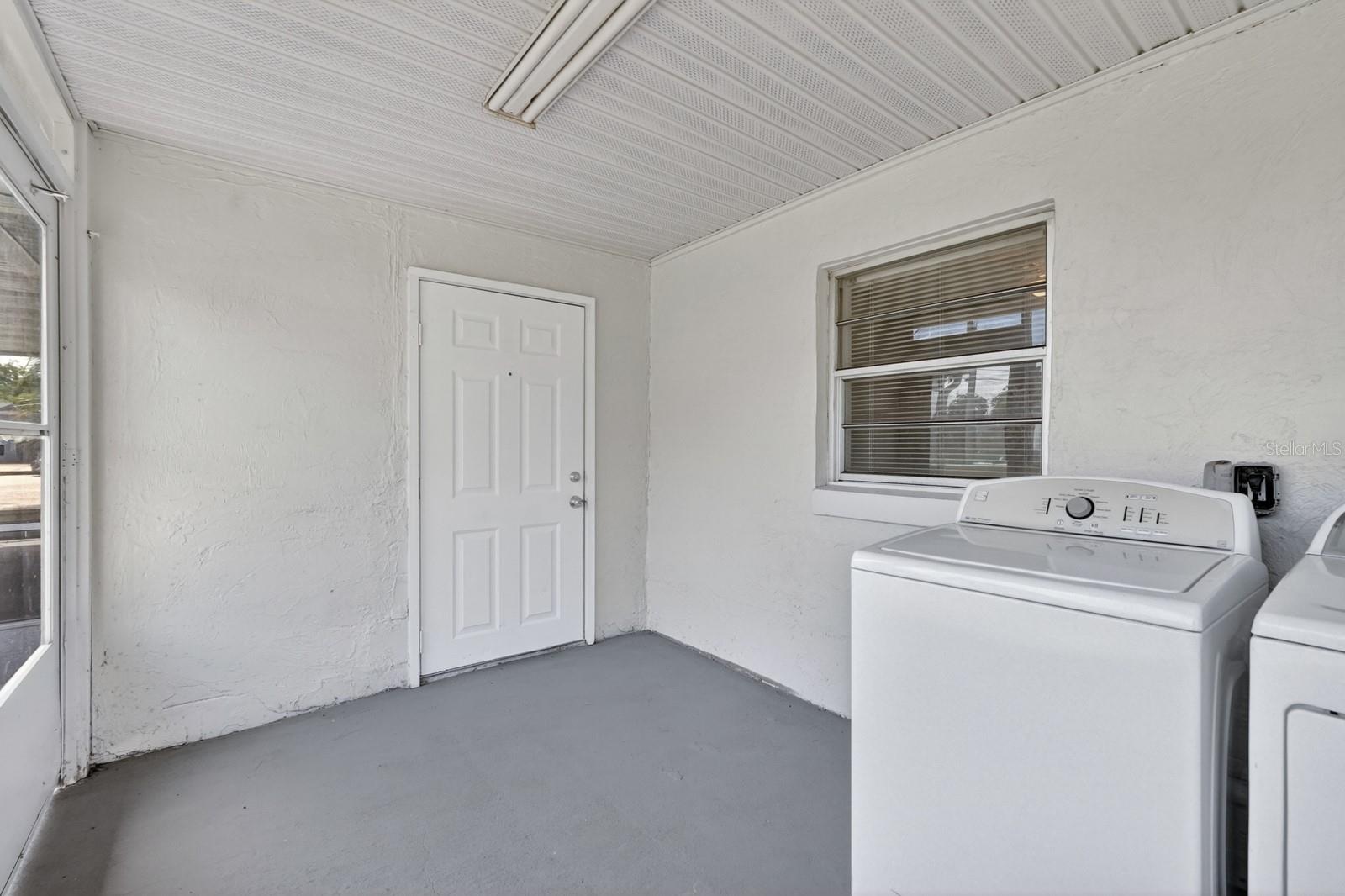 2425 ANASTASIA DR, SOUTH DAYTONA, FL, 32119