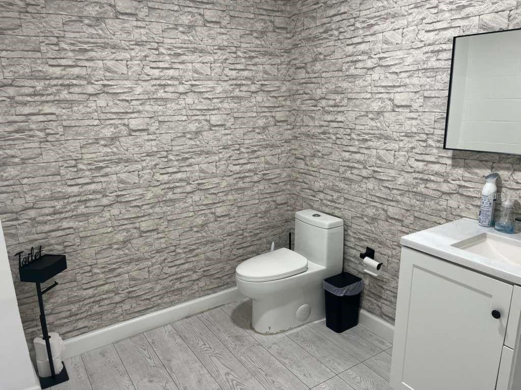 11609 S ORANGE BLOSSOM TRL #201, ORLANDO, FL, 32837