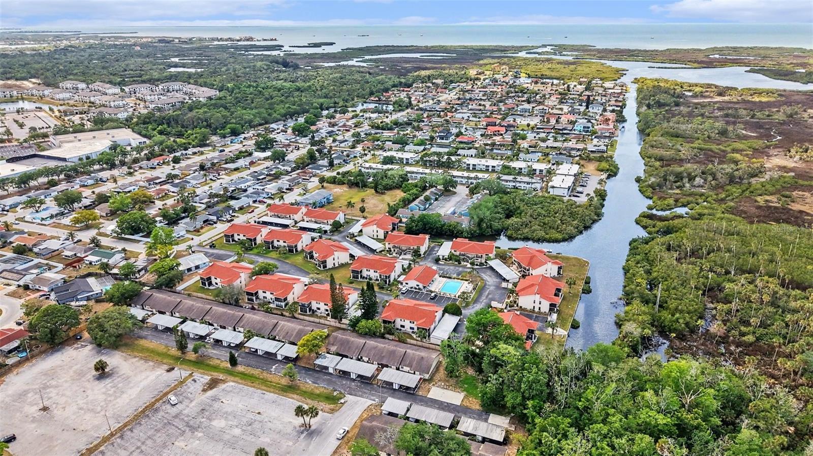 9990 EAGLES POINT CIR #4, PORT RICHEY, FL, 34668