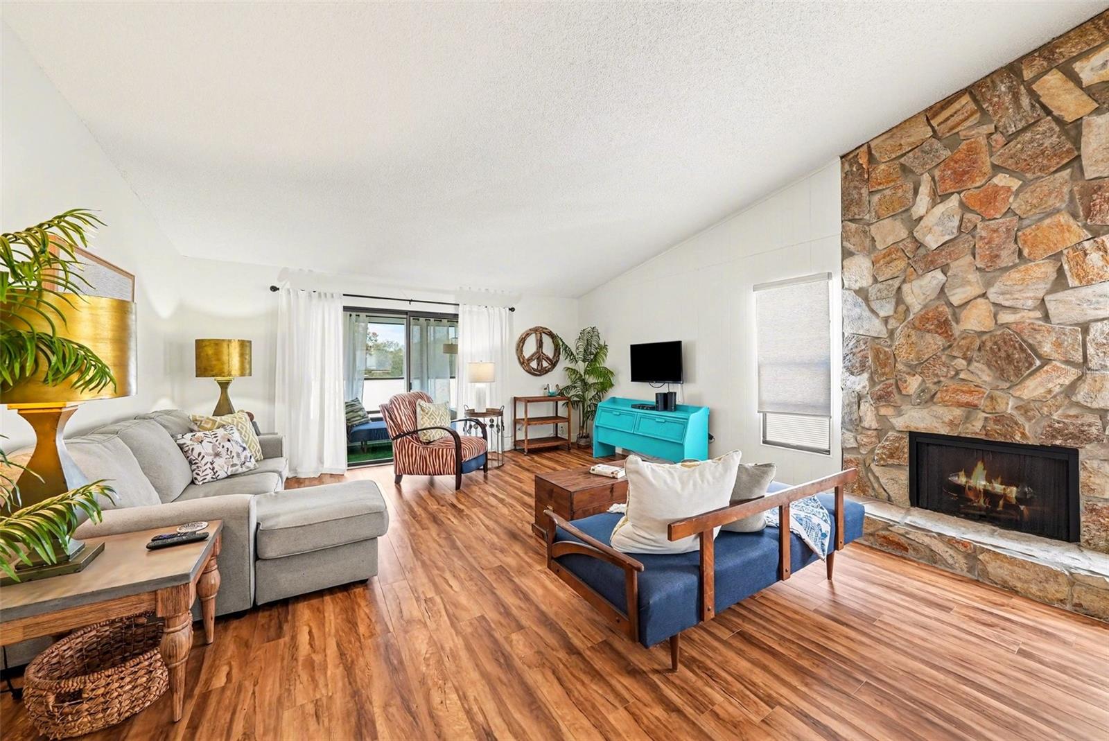 9990 EAGLES POINT CIR #4, PORT RICHEY, FL, 34668