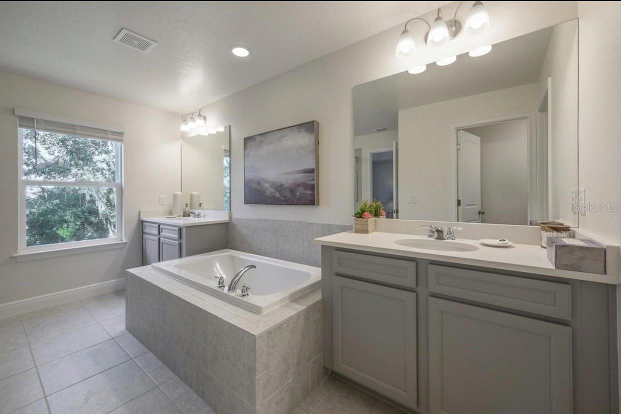 10128 NEWEL VALLEY LOOP, RIVERVIEW, FL, 33569