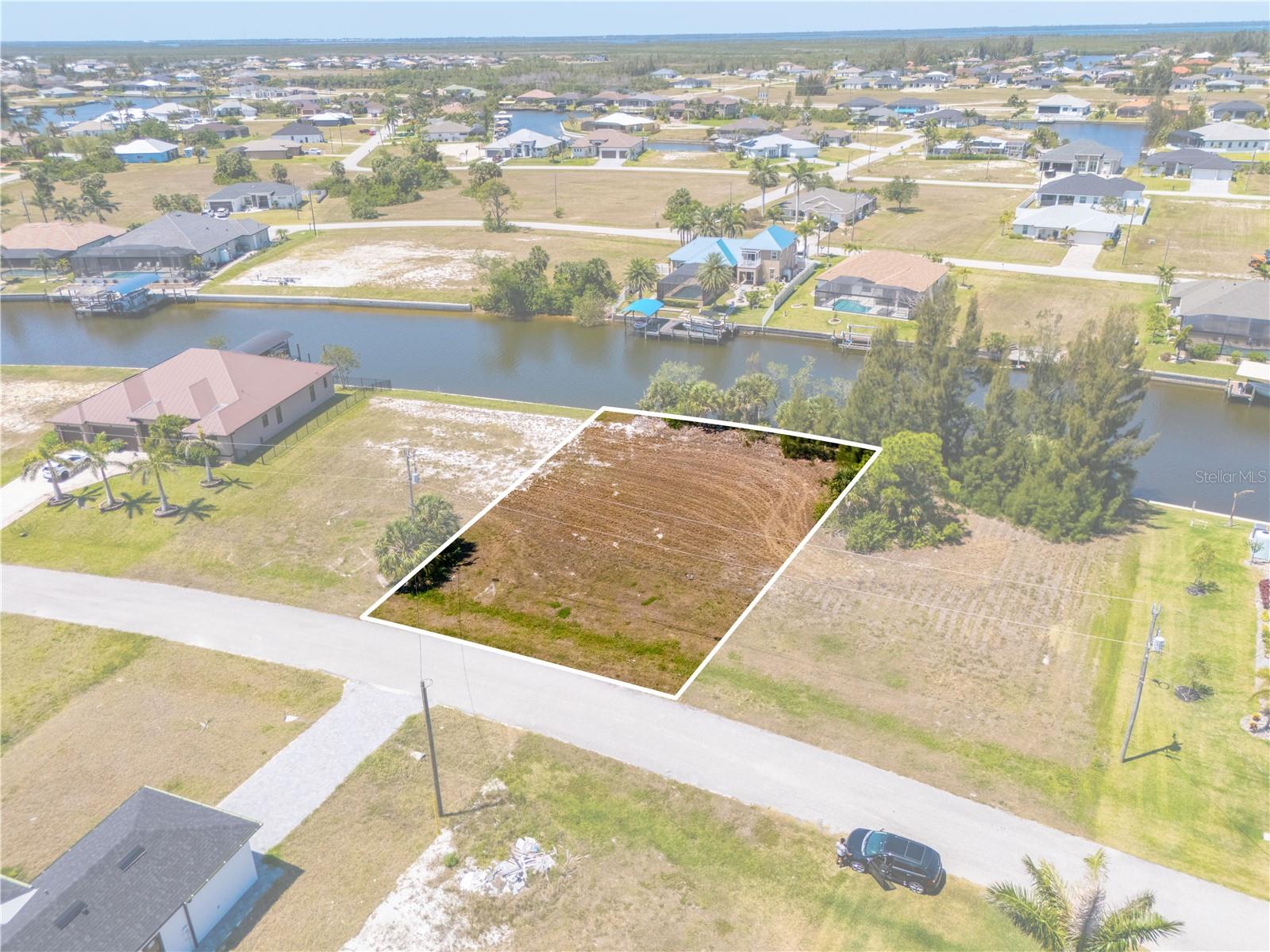 2306 NW 37TH PL, CAPE CORAL, FL, 33993