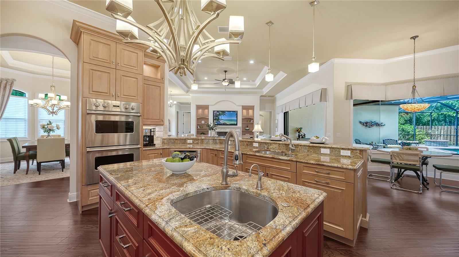 1885 CLEMATIS ST, SARASOTA, FL, 34239