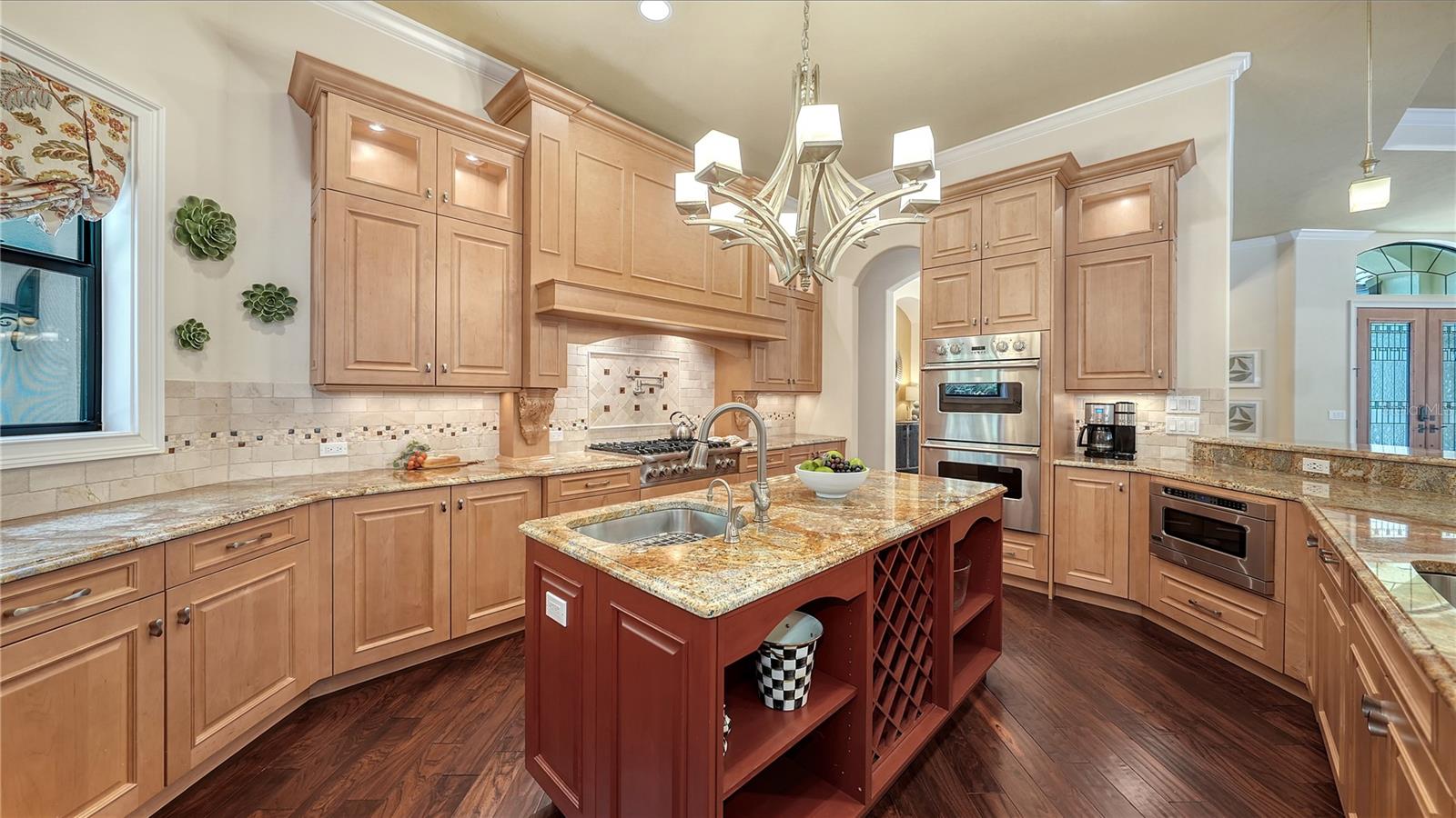1885 CLEMATIS ST, SARASOTA, FL, 34239