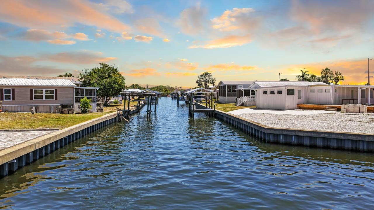 164 S SAINT THOMAS CIR, APOLLO BEACH, FL, 33572
