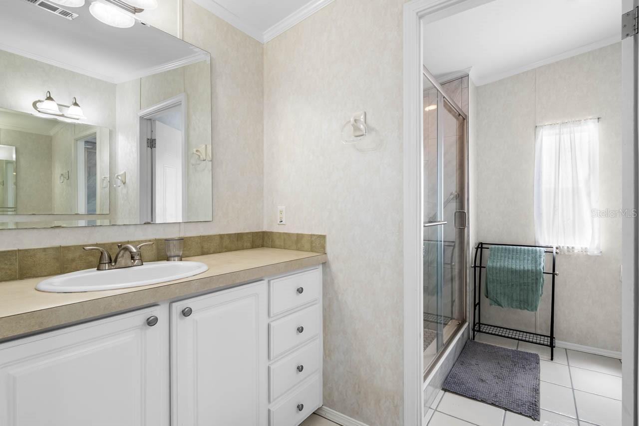 164 S SAINT THOMAS CIR, APOLLO BEACH, FL, 33572