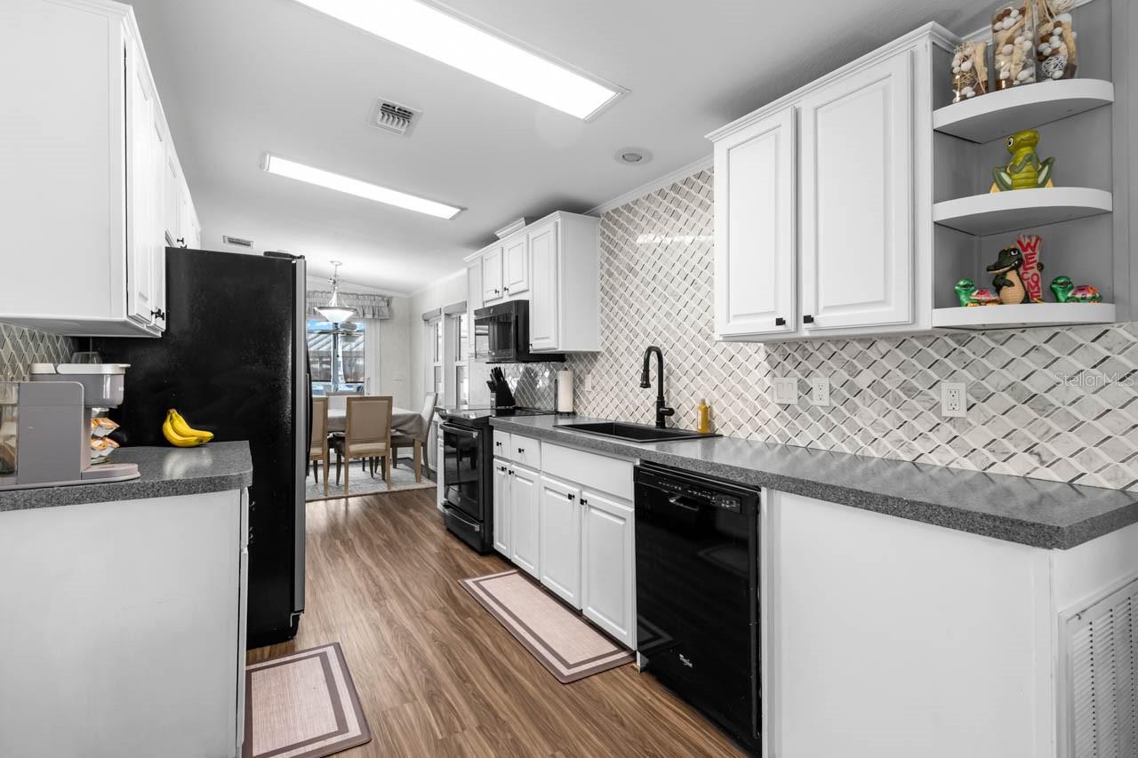 164 S SAINT THOMAS CIR, APOLLO BEACH, FL, 33572