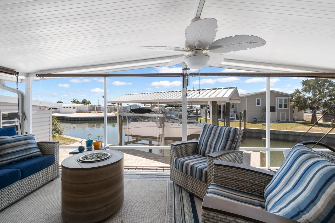 164 S SAINT THOMAS CIR, APOLLO BEACH, FL, 33572