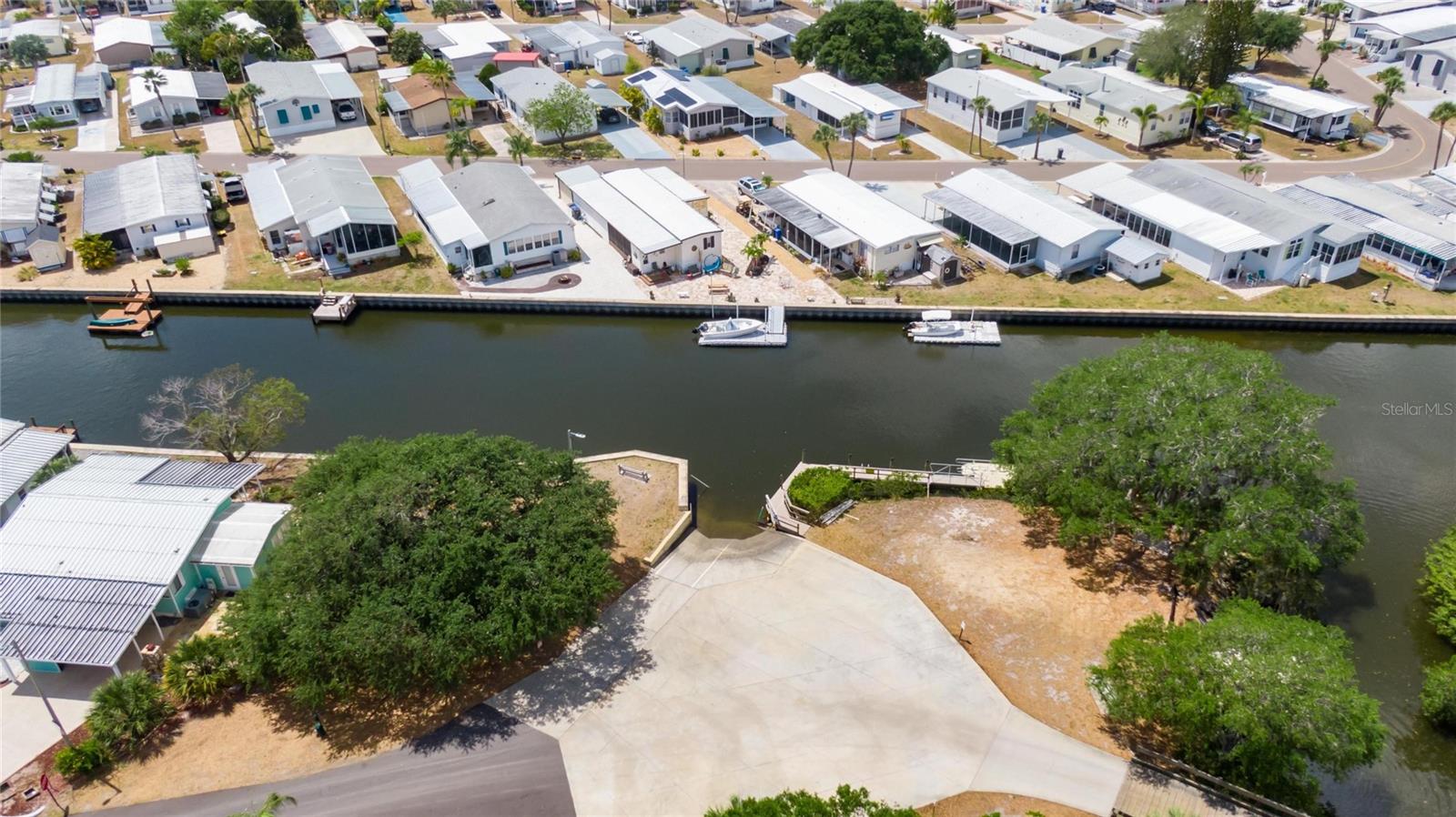 164 S SAINT THOMAS CIR, APOLLO BEACH, FL, 33572