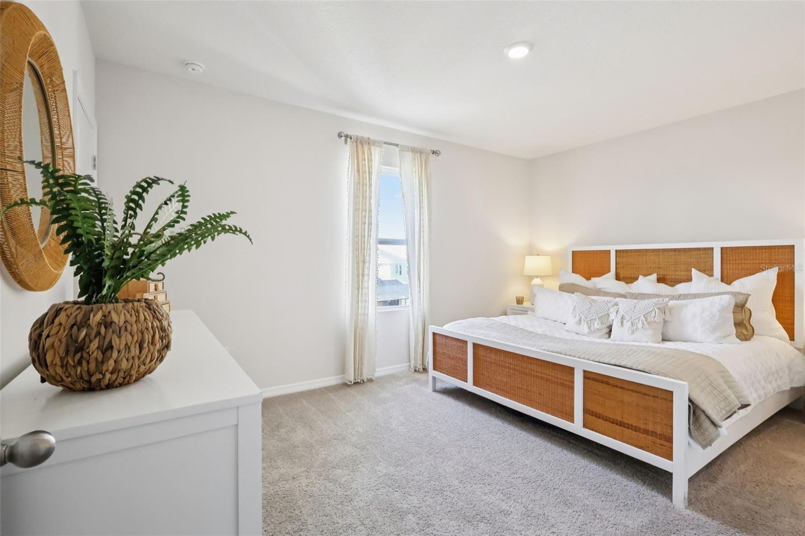 2541 OLYMPIC CT, DAVENPORT, FL, 33837