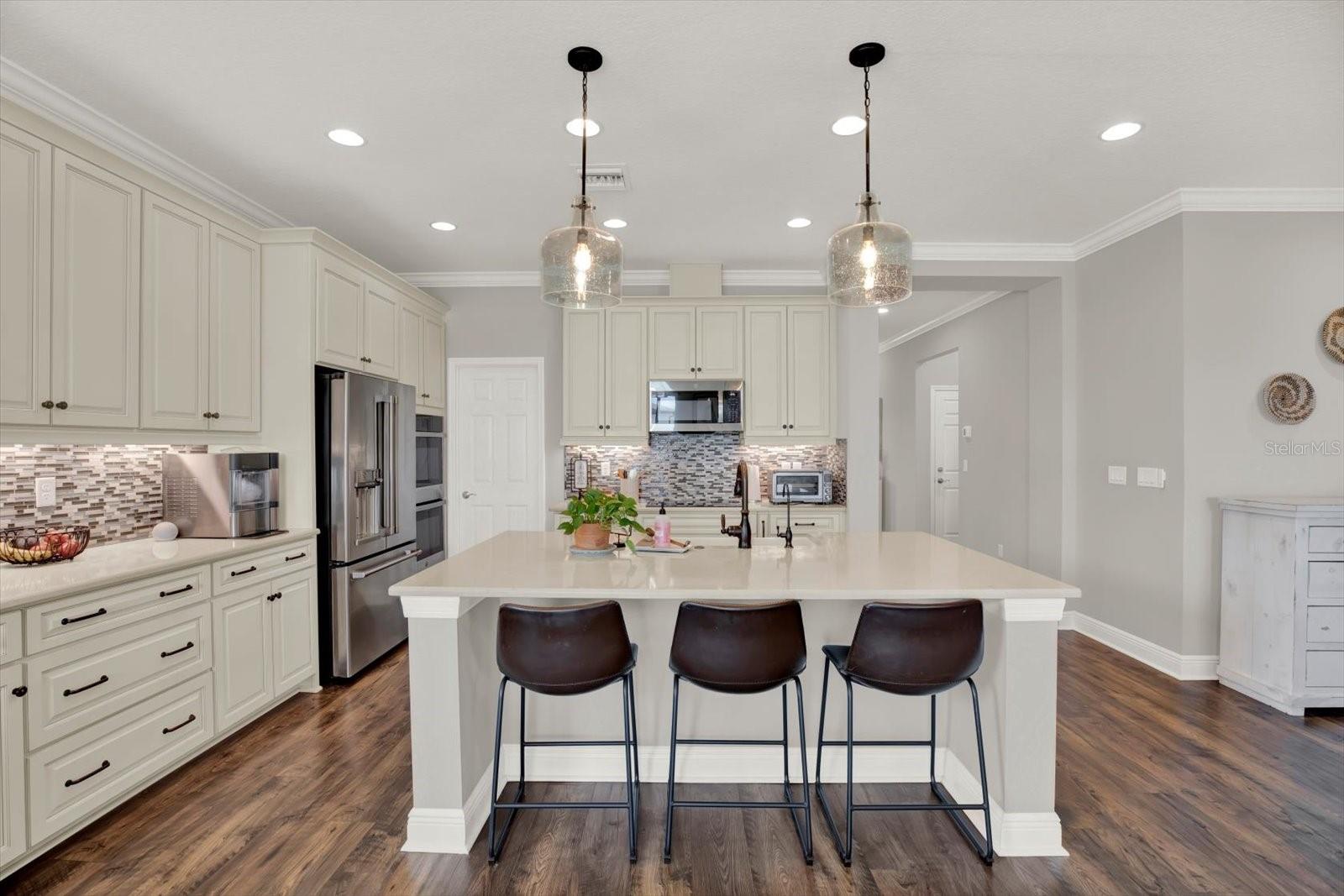 31601 HOLTON CT, WESLEY CHAPEL, FL, 33545