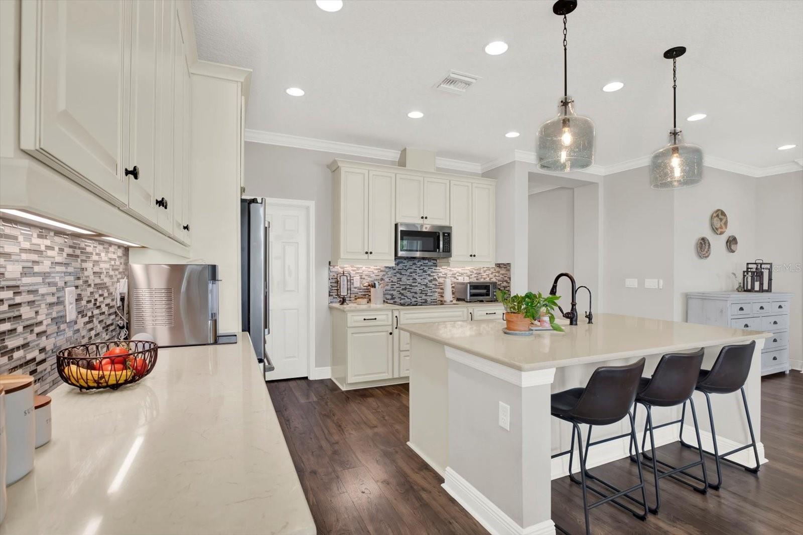 31601 HOLTON CT, WESLEY CHAPEL, FL, 33545