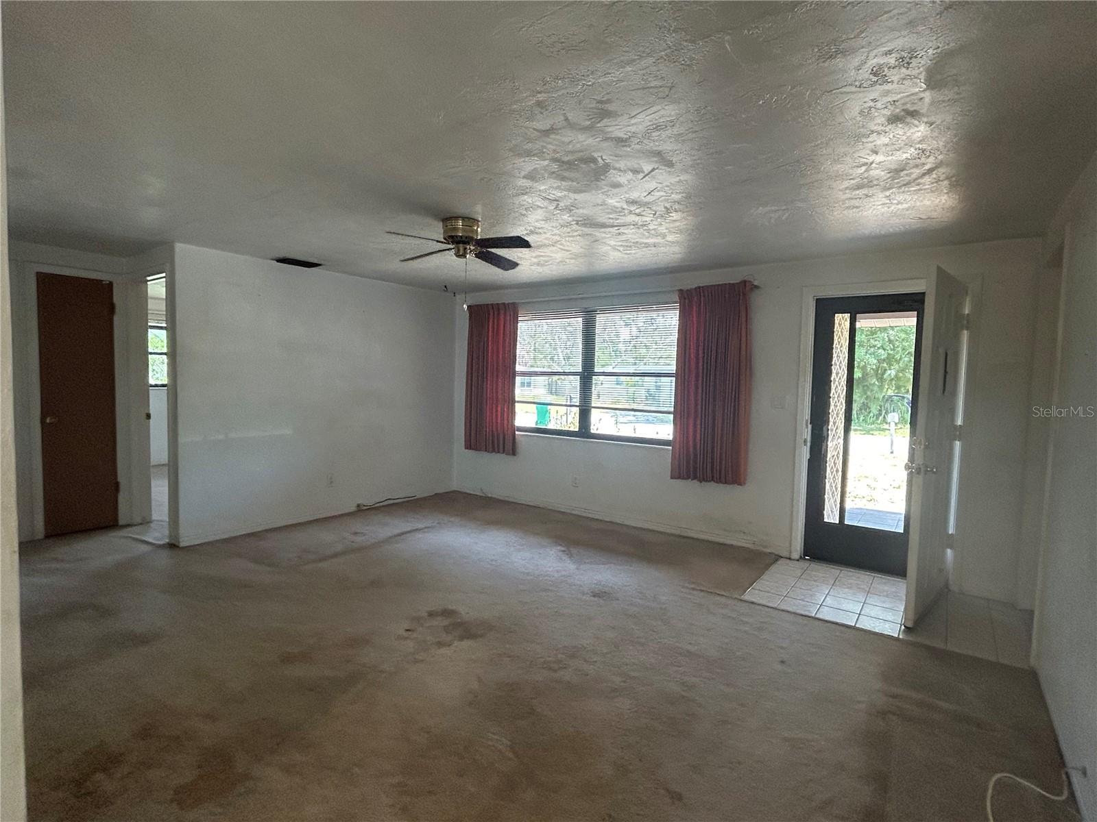 10463 VALENCIA RD, SEMINOLE, FL, 33772