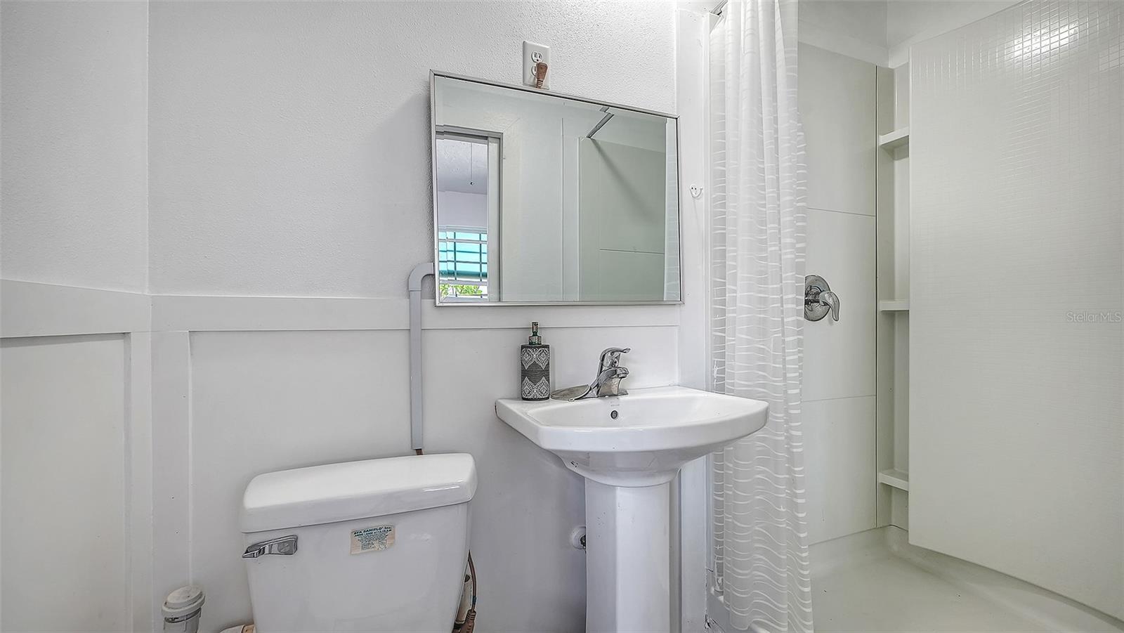 6921 HOLMES BLVD, BRADENTON BEACH, FL, 34217