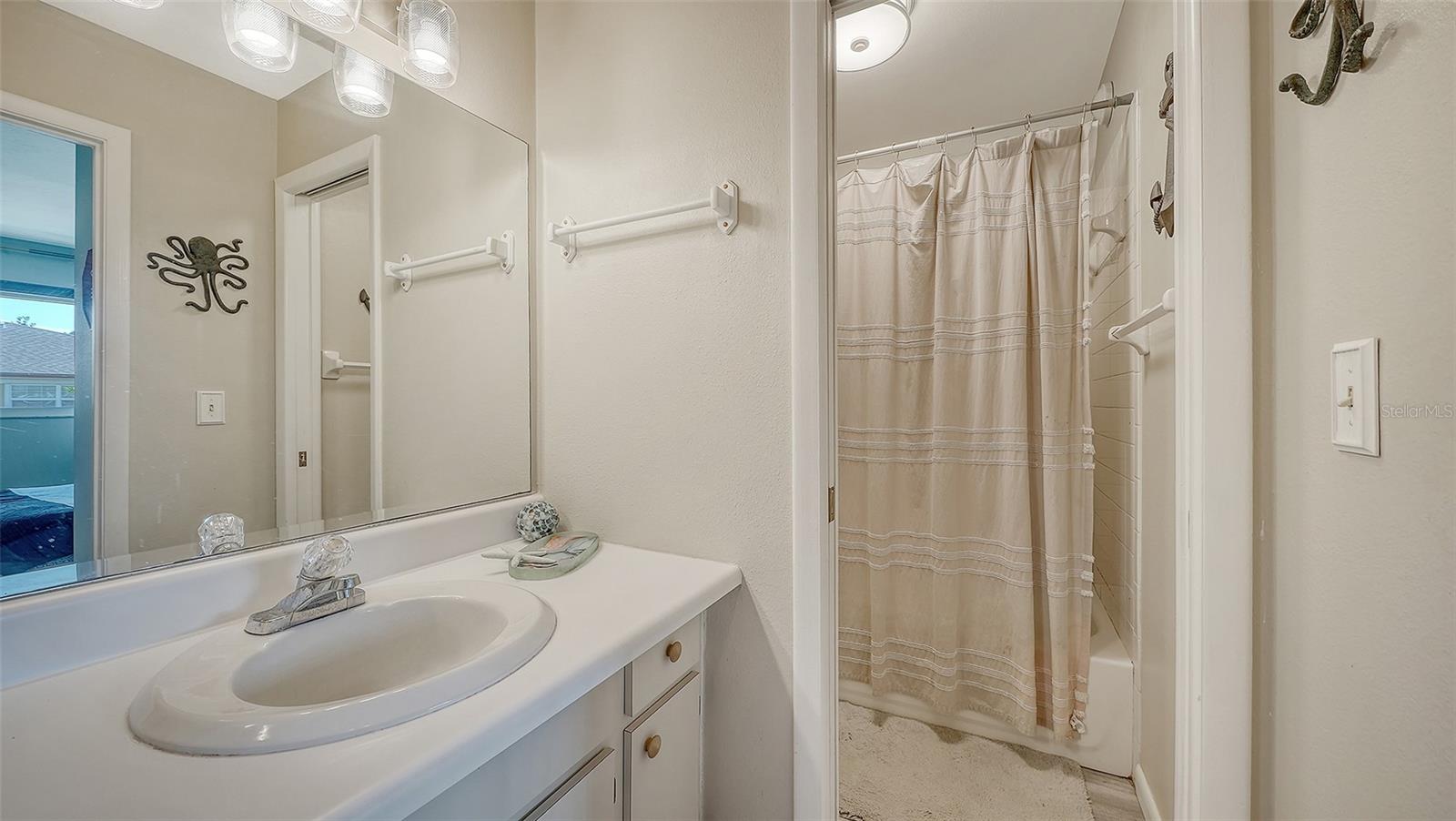 6921 HOLMES BLVD, BRADENTON BEACH, FL, 34217