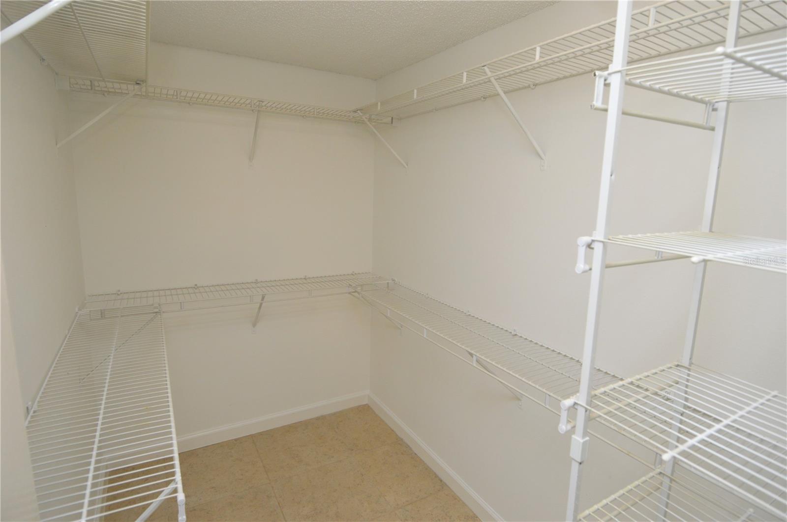 8645 FANCY FINCH DR #104, TAMPA, FL, 33614