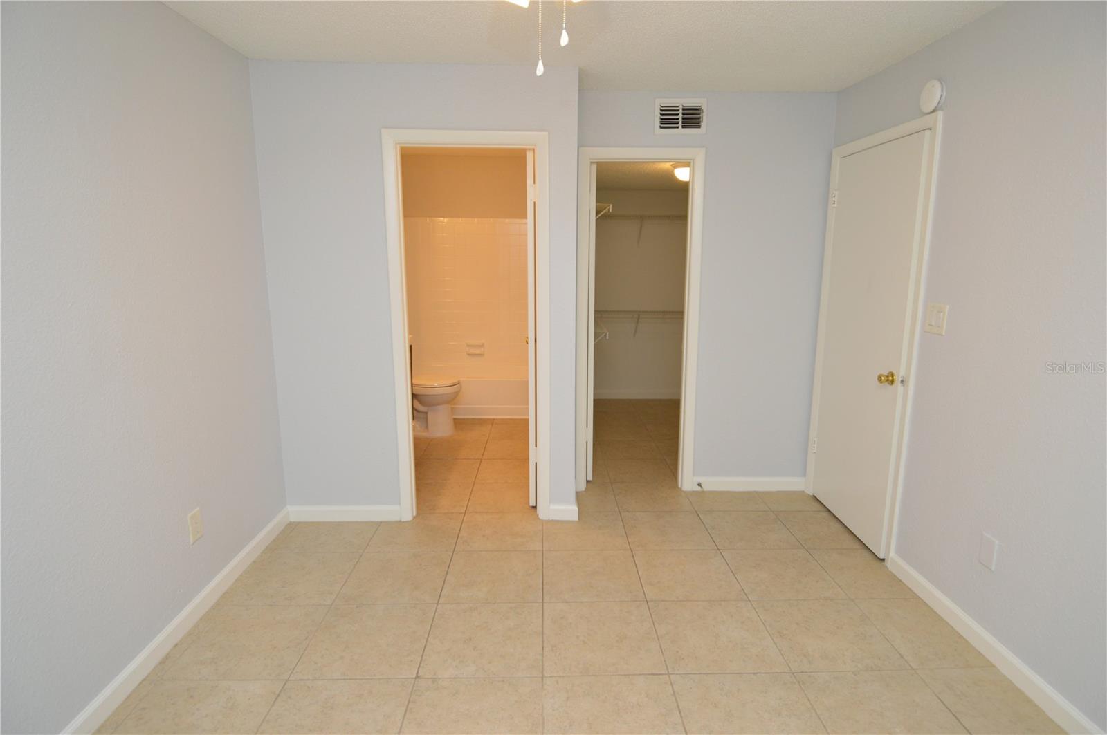 8645 FANCY FINCH DR #104, TAMPA, FL, 33614