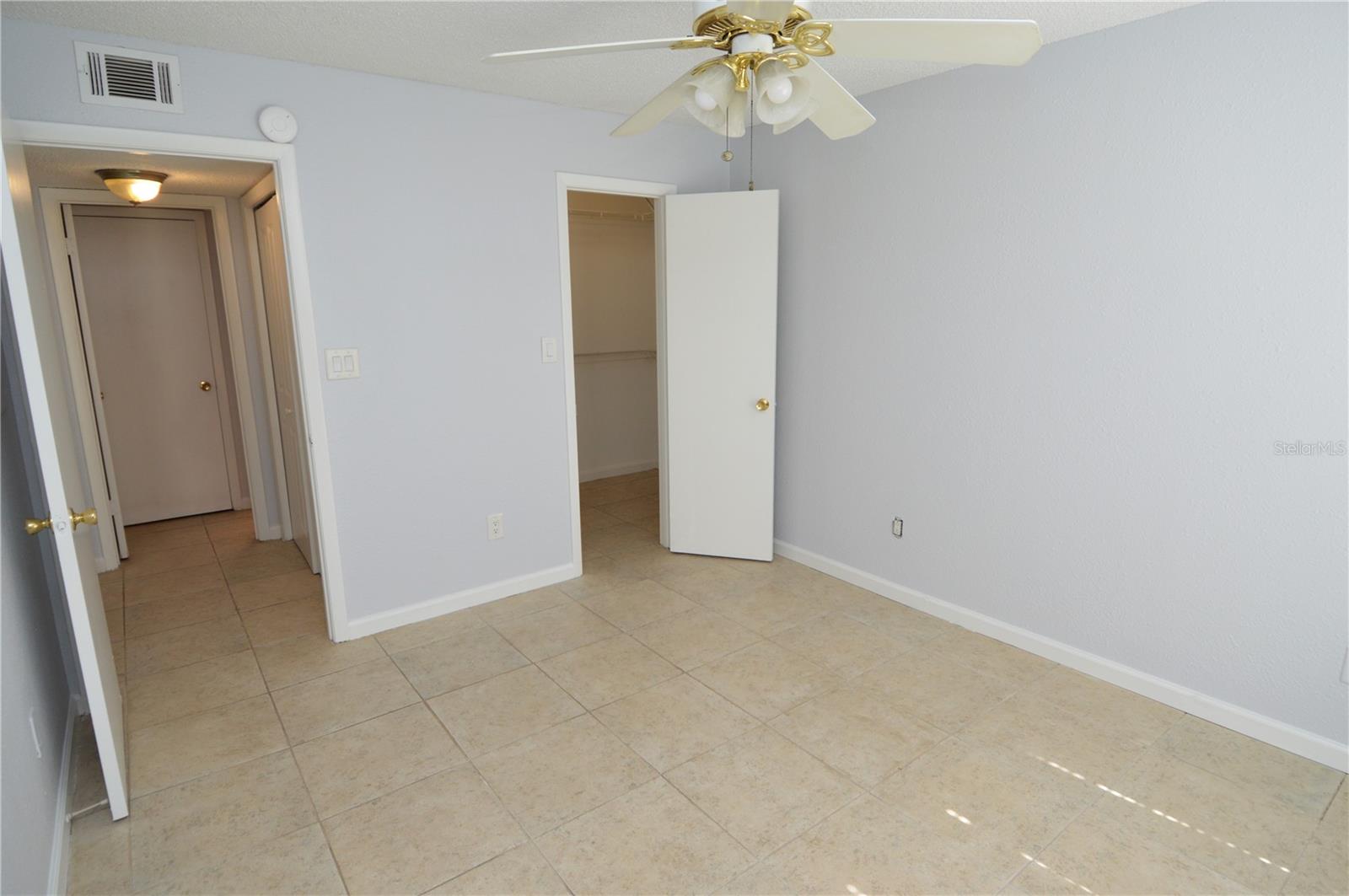 8645 FANCY FINCH DR #104, TAMPA, FL, 33614