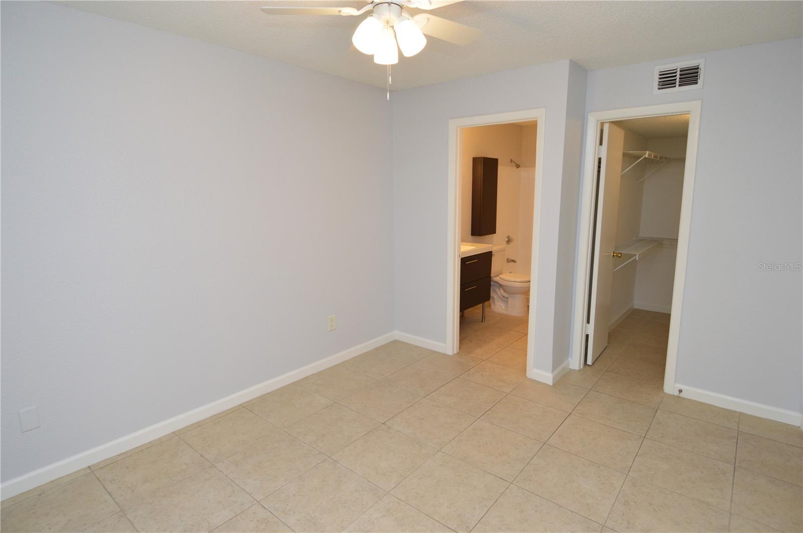 8645 FANCY FINCH DR #104, TAMPA, FL, 33614