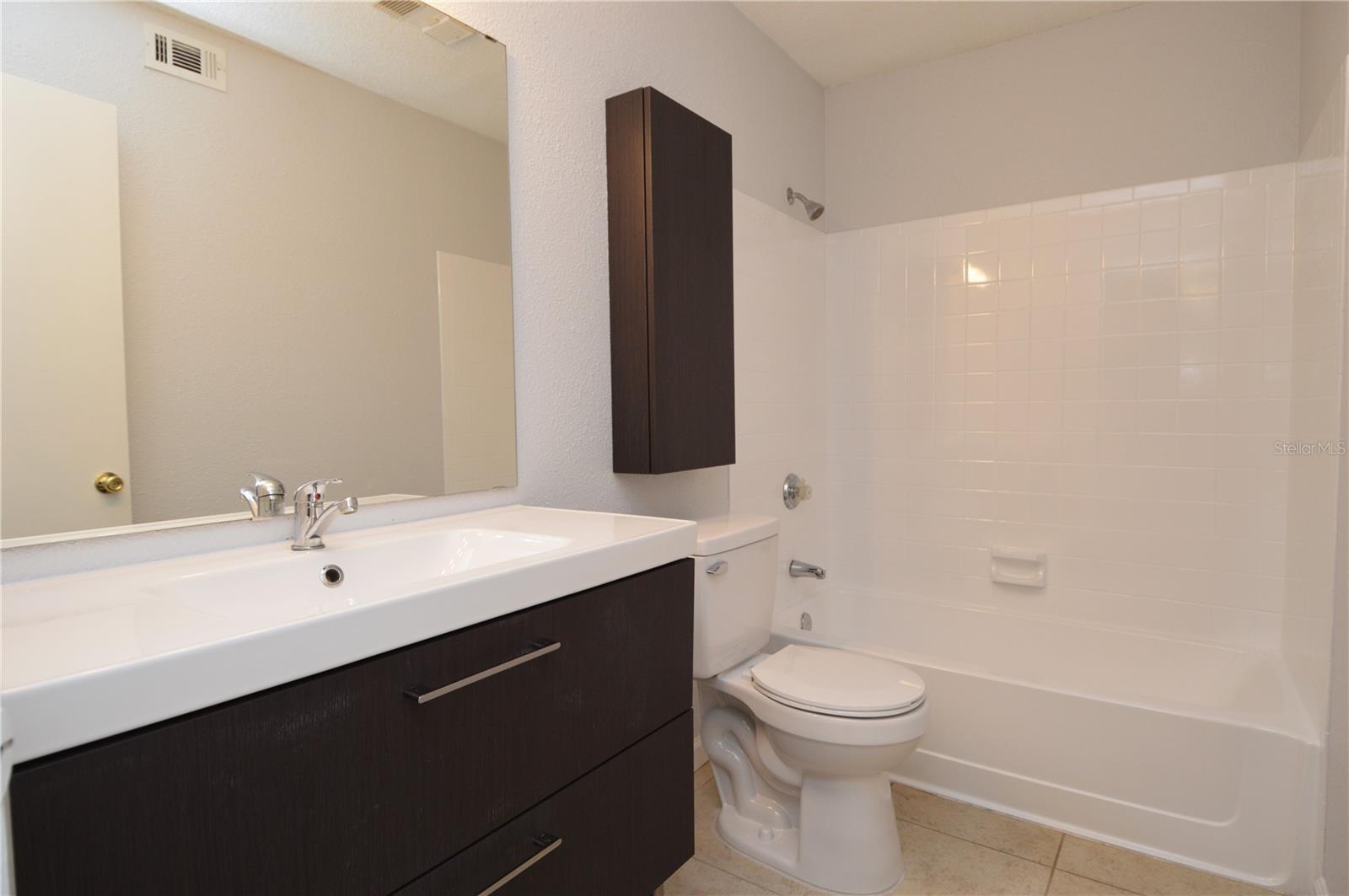 8645 FANCY FINCH DR #104, TAMPA, FL, 33614