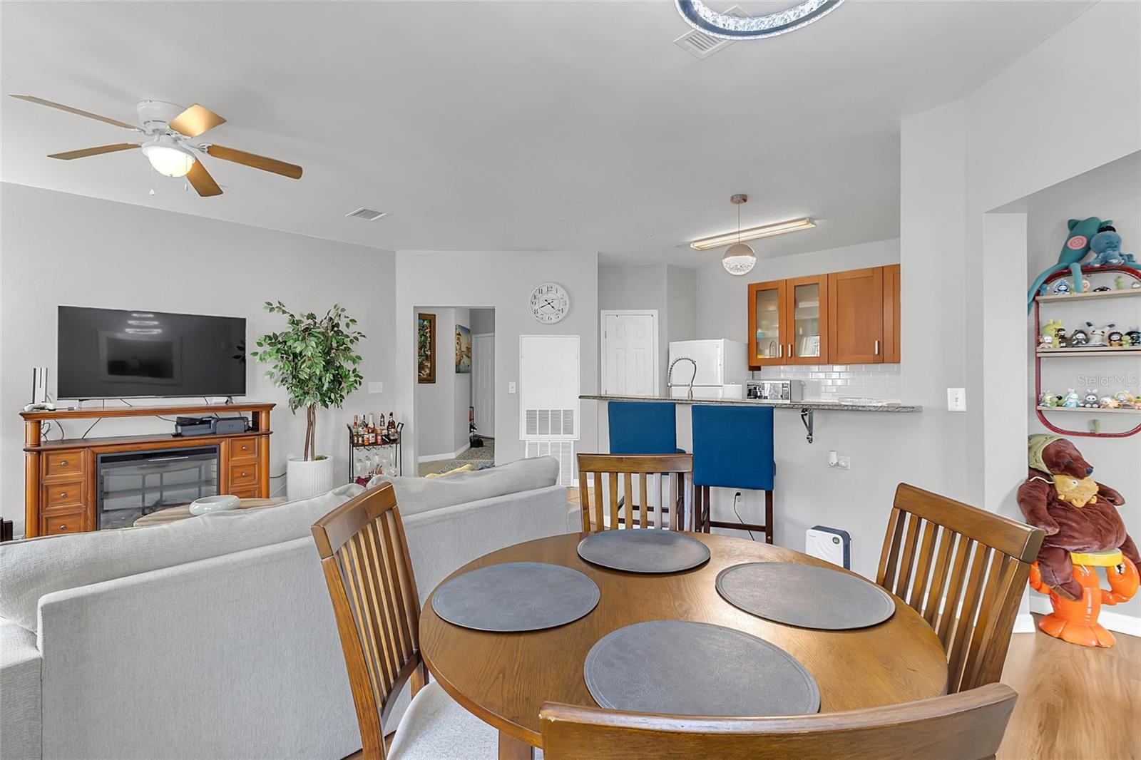 1995 ERVING CIR #208, OCOEE, FL, 34761