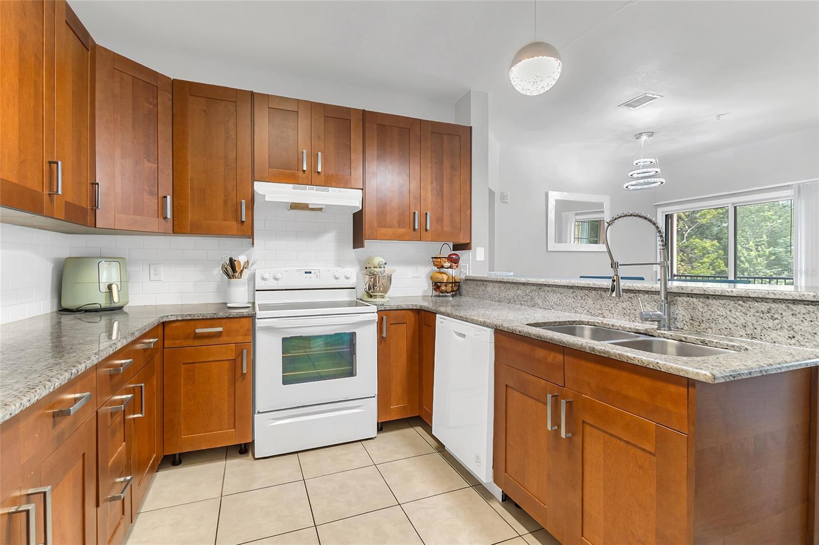 1995 ERVING CIR #208, OCOEE, FL, 34761