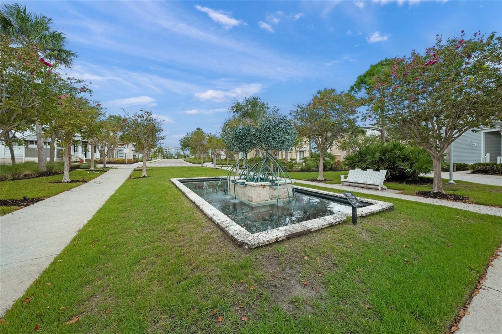 229 SAPPHIRE LAKE DR #201, BRADENTON, FL, 34209