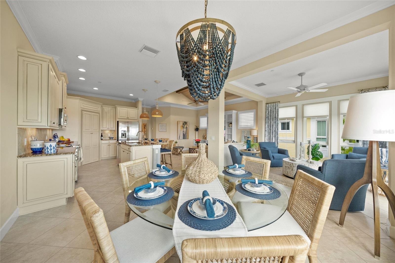 229 SAPPHIRE LAKE DR #201, BRADENTON, FL, 34209