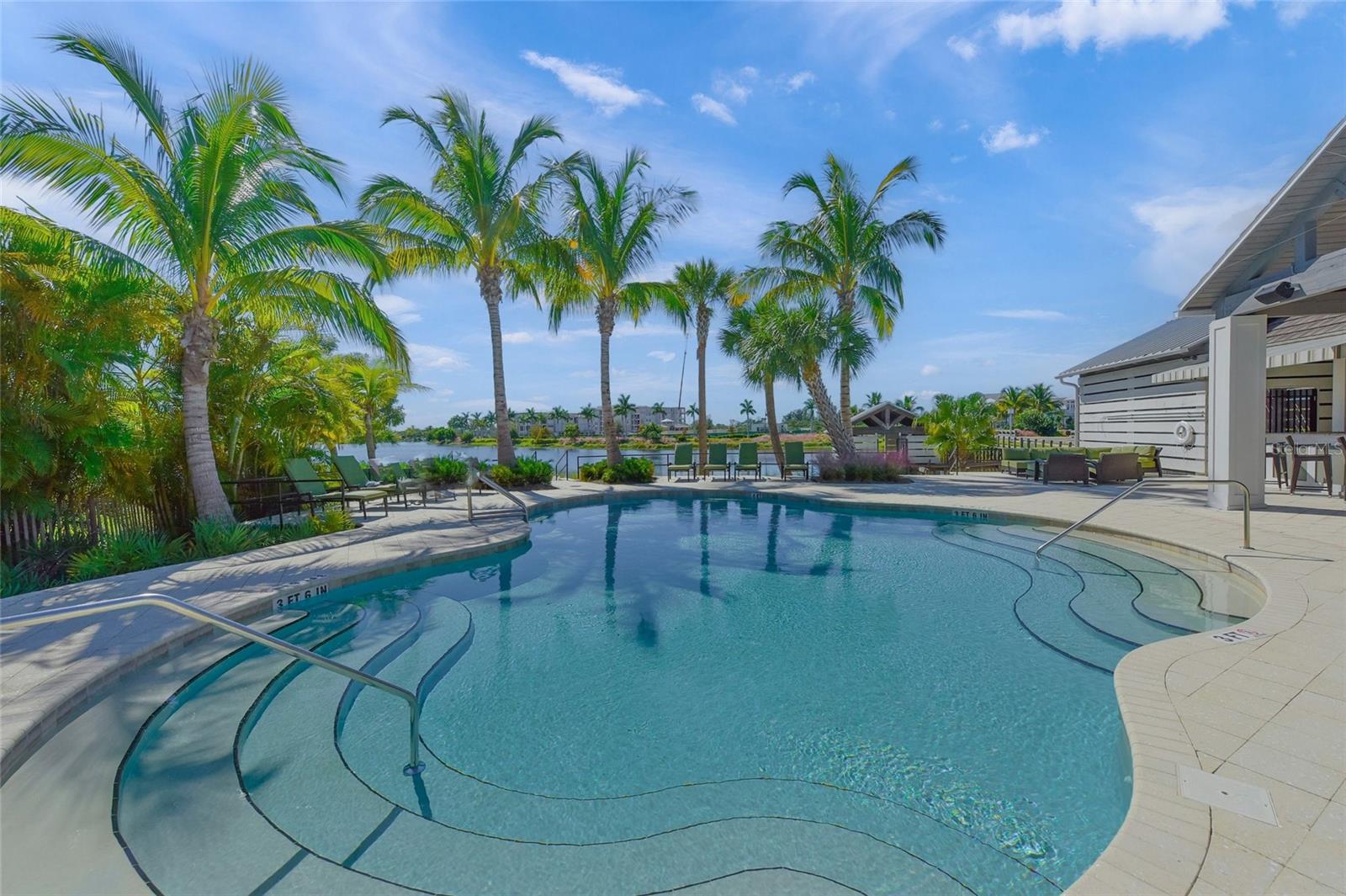 229 SAPPHIRE LAKE DR #201, BRADENTON, FL, 34209