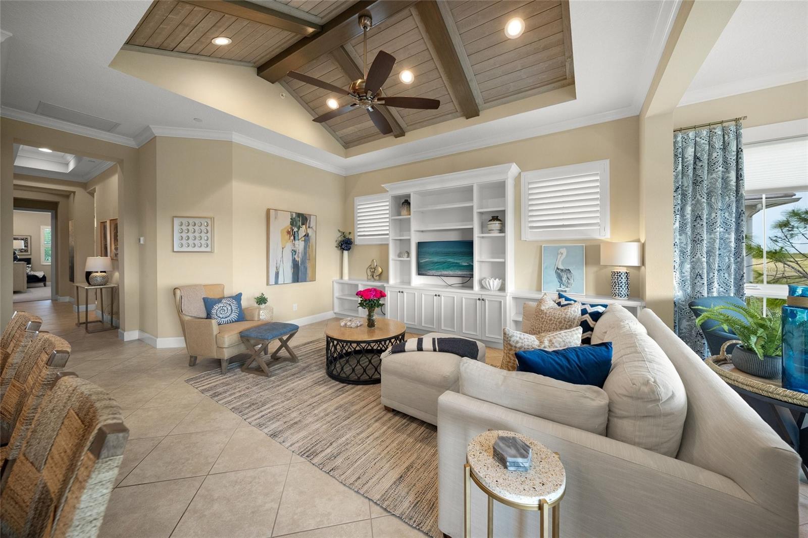 229 SAPPHIRE LAKE DR #201, BRADENTON, FL, 34209