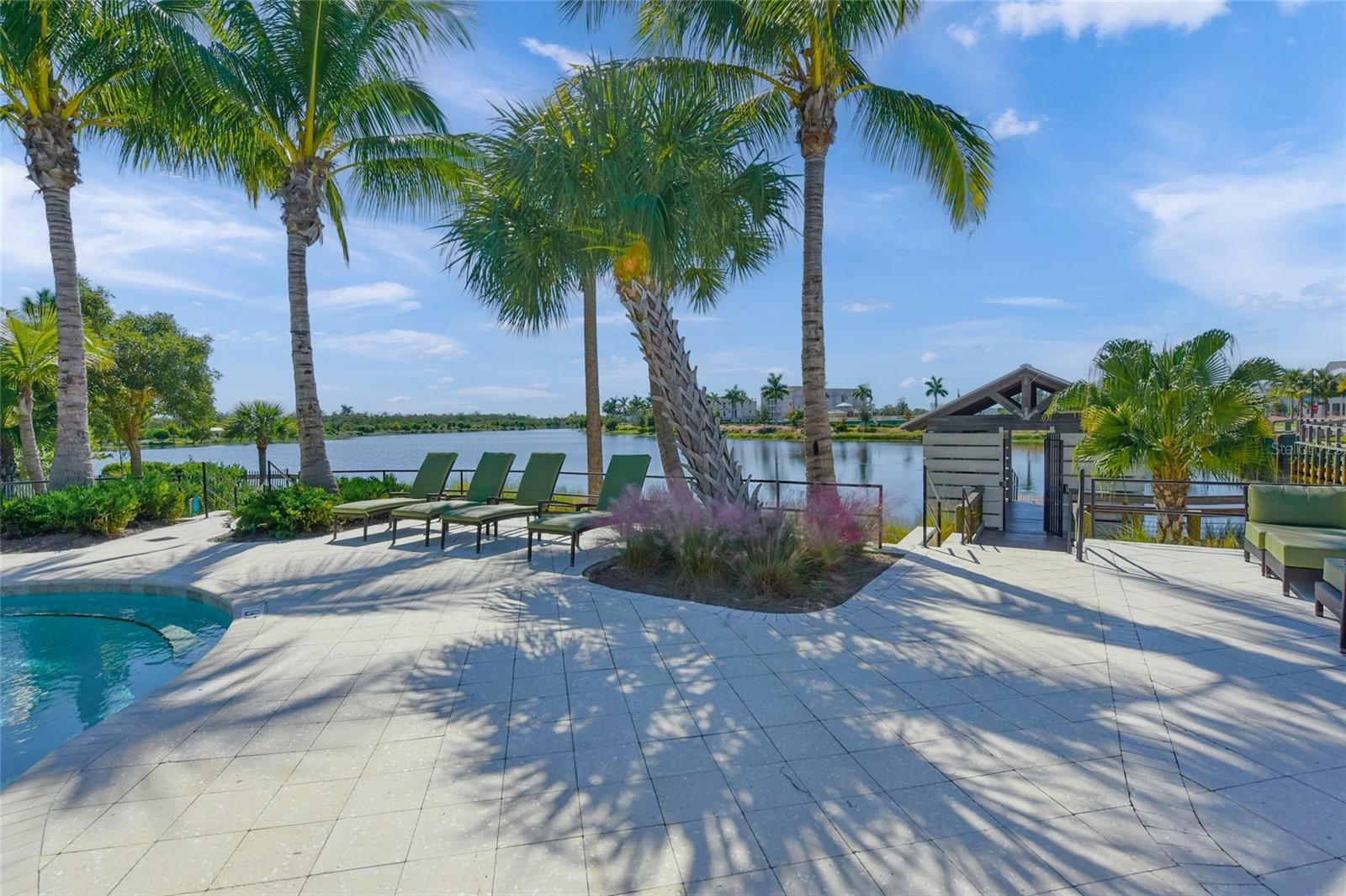 229 SAPPHIRE LAKE DR #201, BRADENTON, FL, 34209