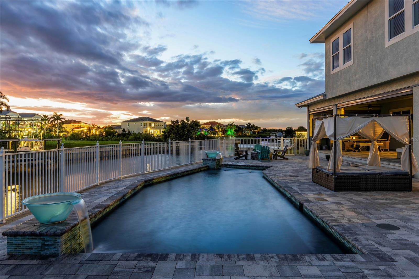 718 PINCKNEY DR, APOLLO BEACH, FL, 33572