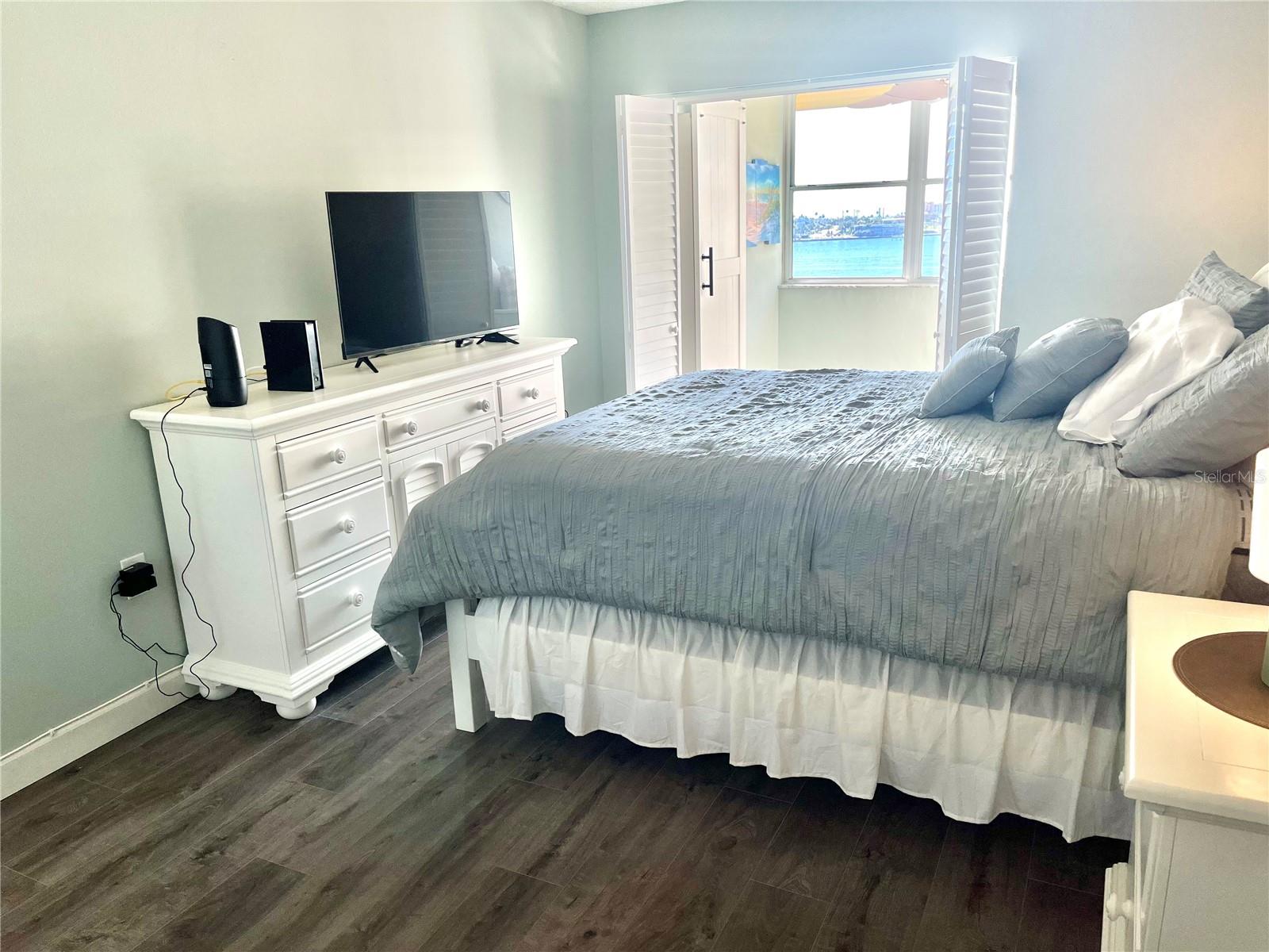 4550 COVE CIR #804, ST PETERSBURG, FL, 33708