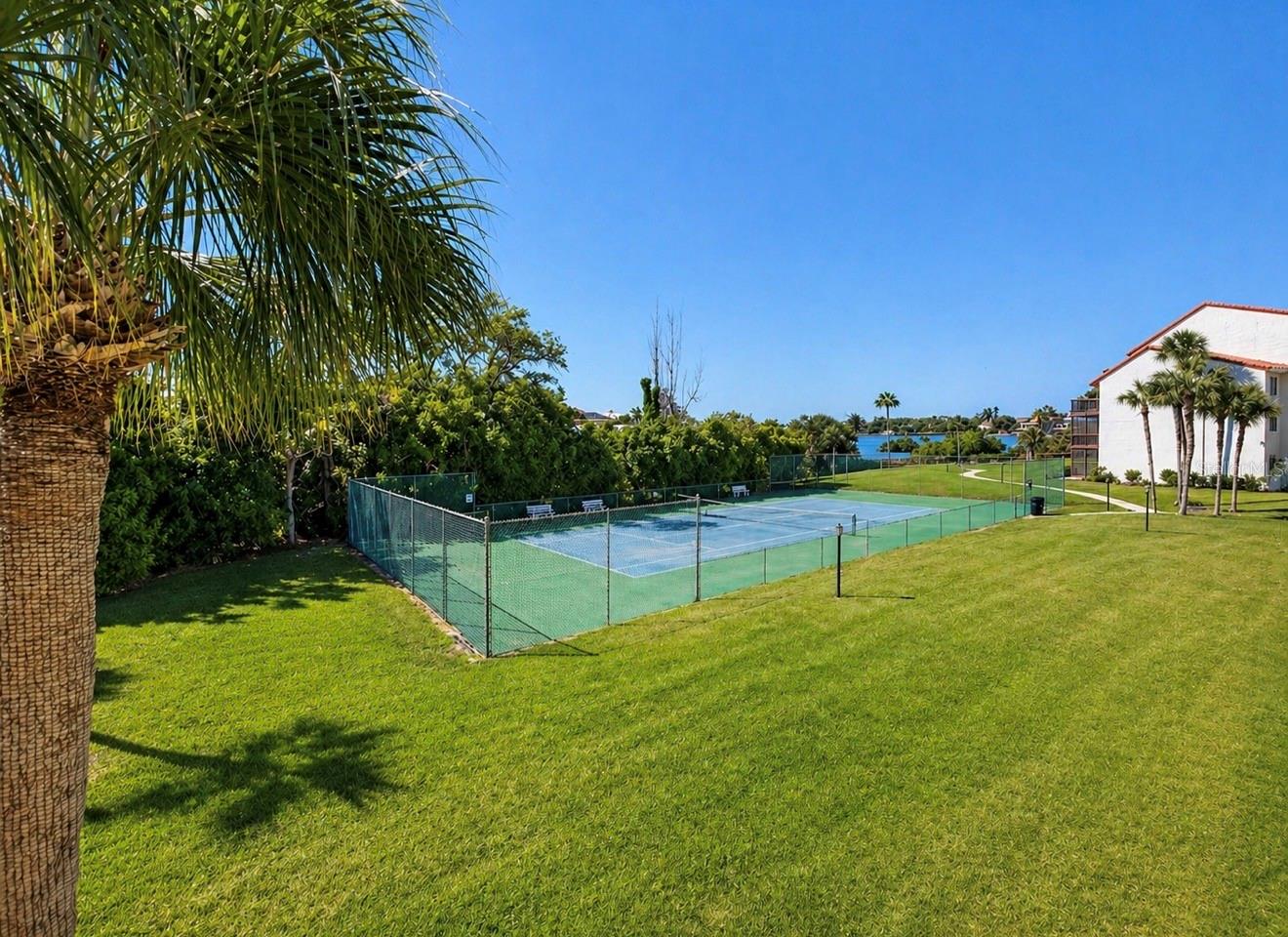 1624 STICKNEY POINT RD #206, SARASOTA, FL, 34231