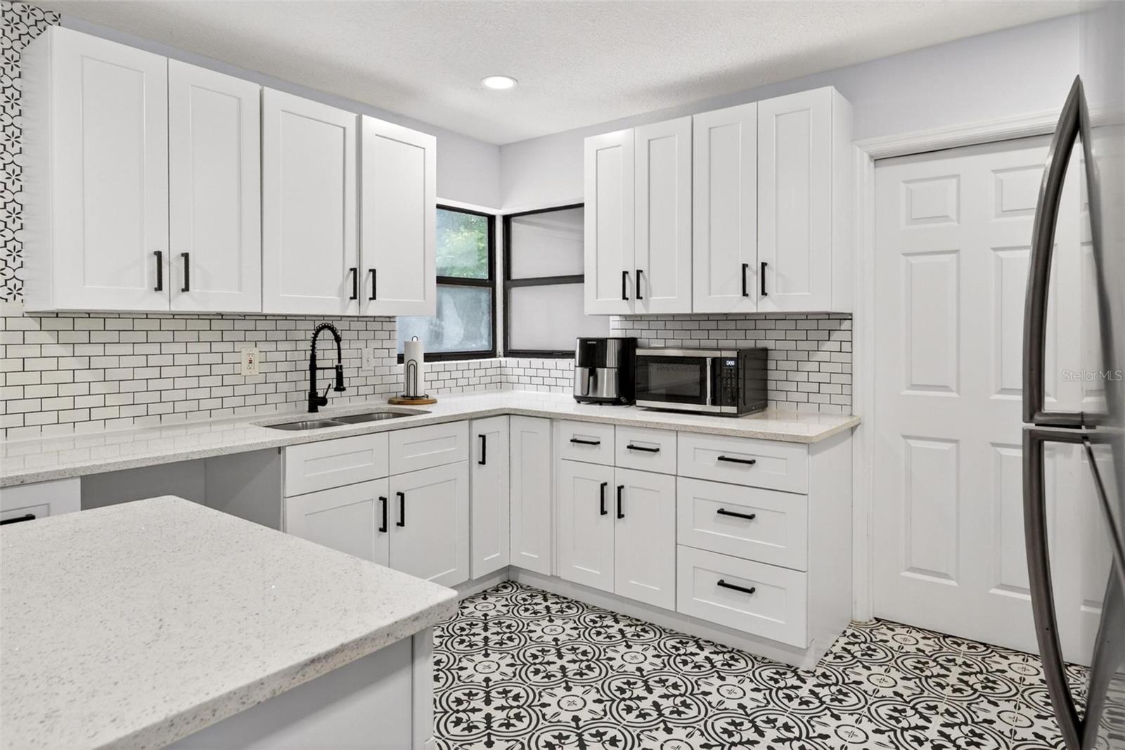 700 S WELLINGTON DR, DELTONA, FL, 32725