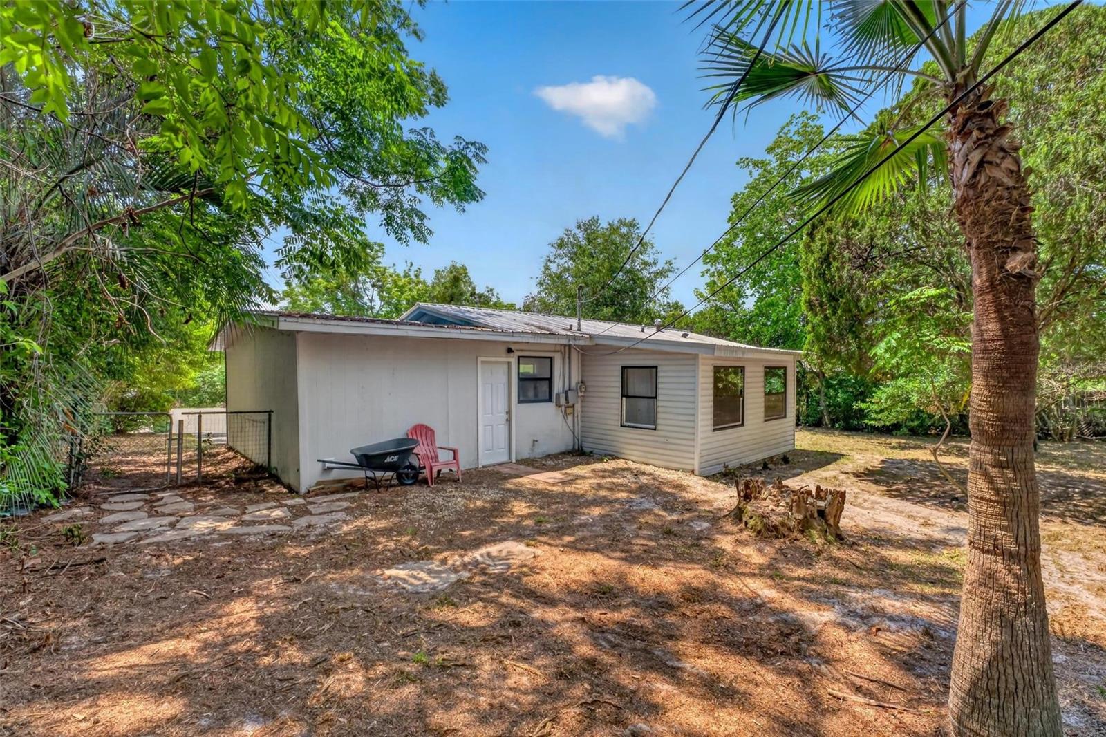 700 S WELLINGTON DR, DELTONA, FL, 32725